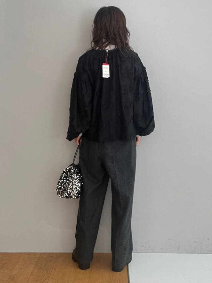 misaさんの「DRESSTERIOR｜シルクブレンドメリノウールリブプルオーバー」を使ったコーディネート