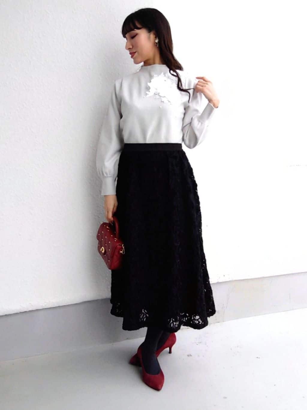 keinaさんの「SunaUna｜◆【洗える】ケミカルレースニット」を使ったコーディネート