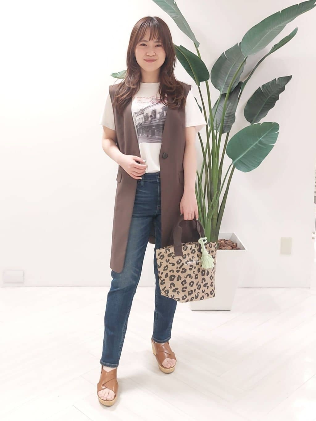 YuKaRiさんの「UNTITLED｜【Healthy DENIM&times;UNTITLED】別注 R Mrytle（リマートル）テーパードデニム」を使ったコーディネート