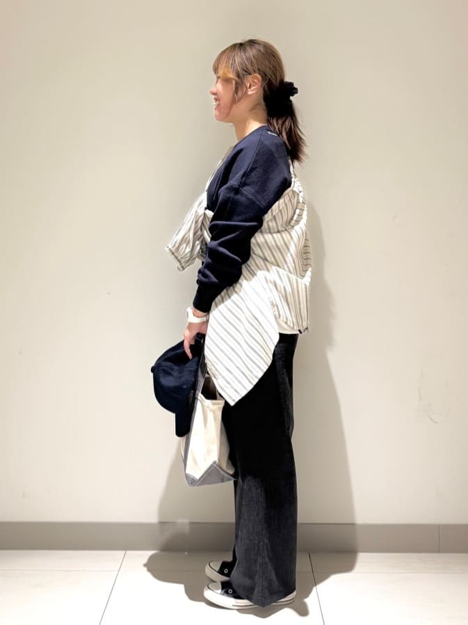 Liriさんの「Dessin｜【選べる首元デザイン/洗える】クルーネックロングTシャツ」を使ったコーディネート