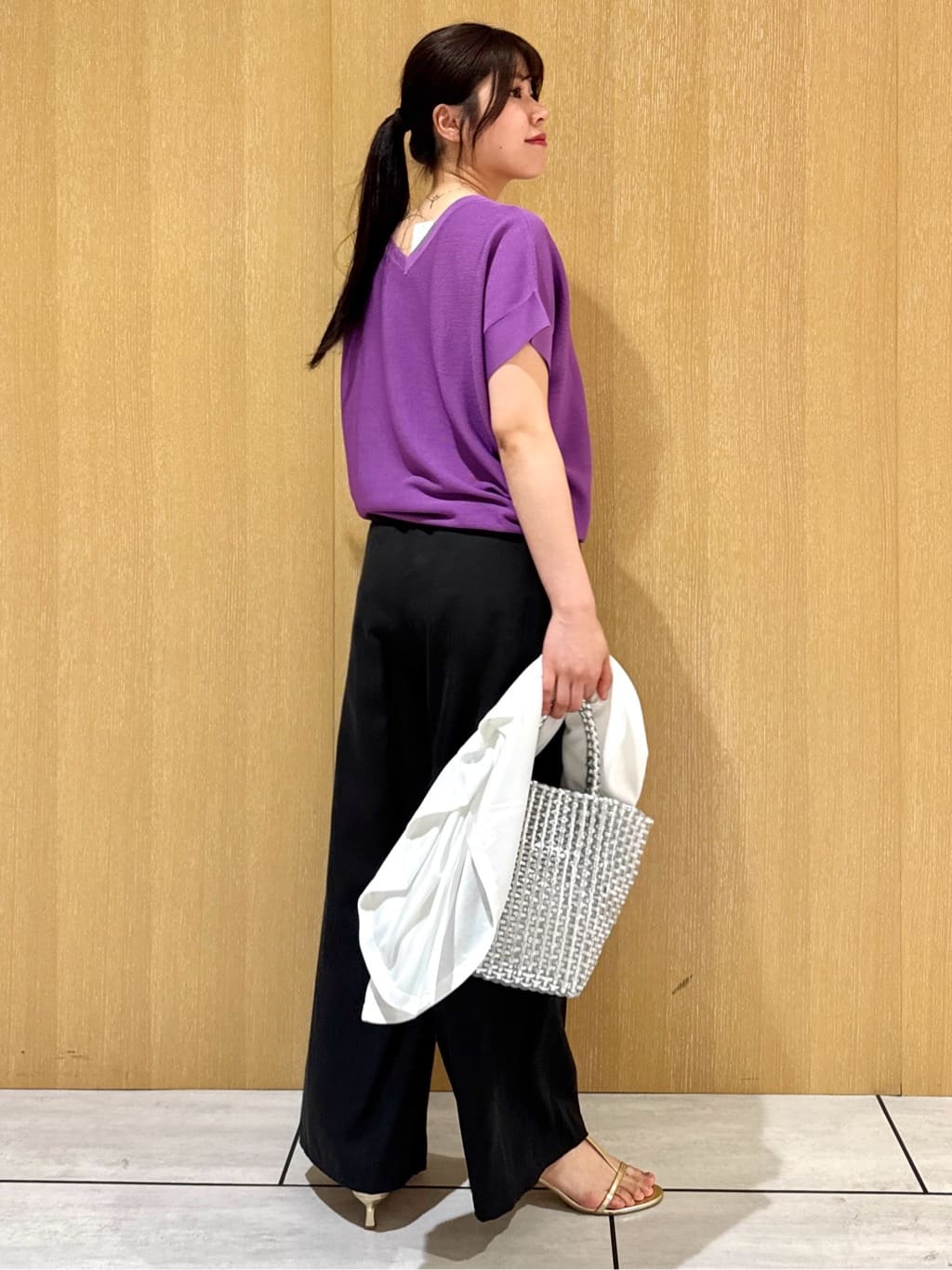 nanaさんの「UNTITLED｜マーブルドロップネックレス」を使ったコーディネート