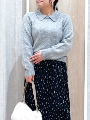 naoさんの「grove｜異素材ビッグカラーニット」を使ったコーディネート