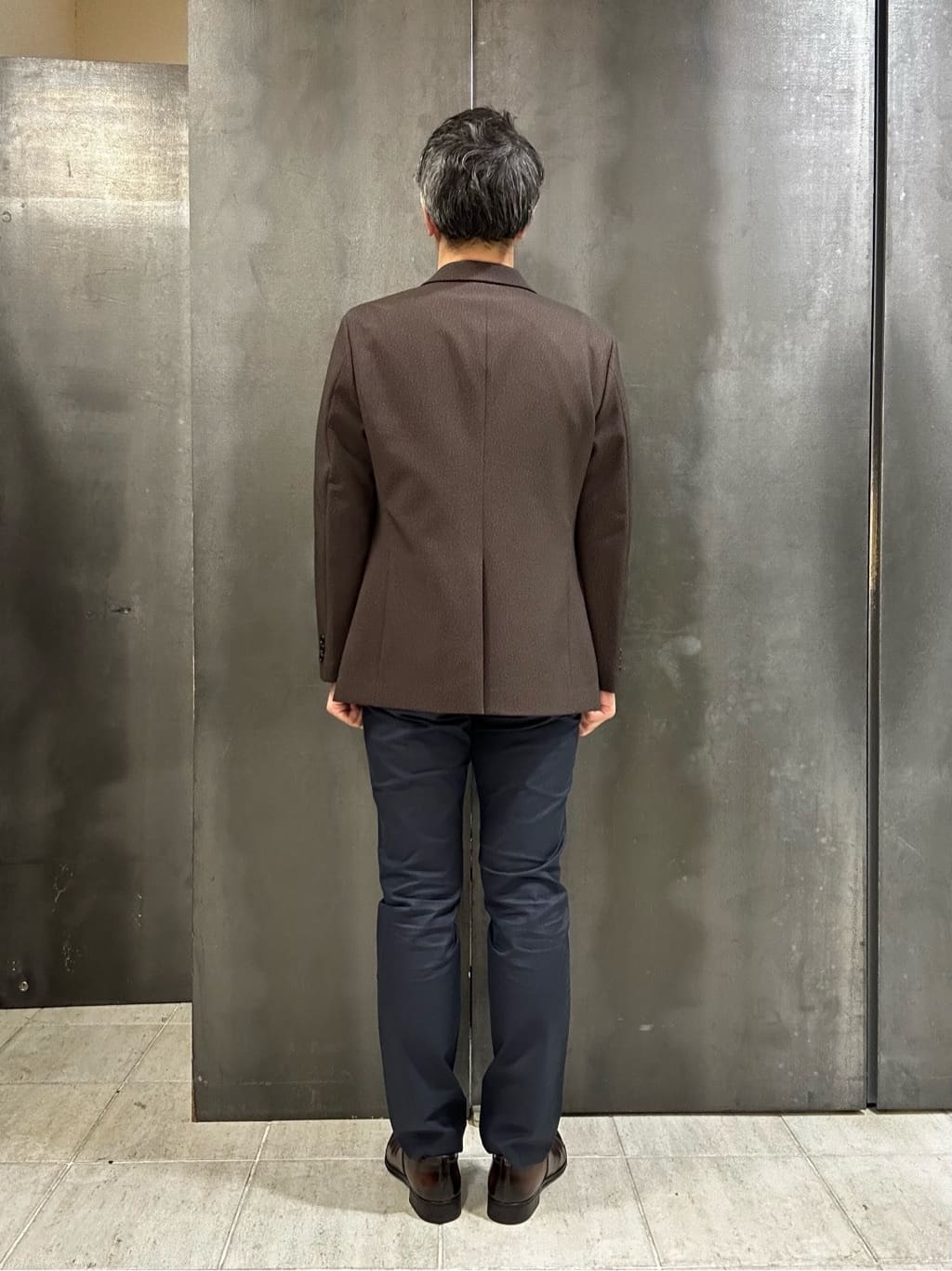 coheyさんの「TAKEO KIKUCHI｜【全7サイズ&times;8色展開！】トップマルチヘリンボン パンツ」を使ったコーディネート
