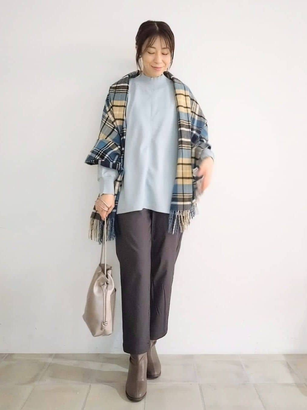 miomioさんの「SHOO･LA･RUE｜【高レビュー/洗濯機可/SS-LL】あったか裏起毛 のびのびストレッチ テーパードパンツ」を使ったコーディネート