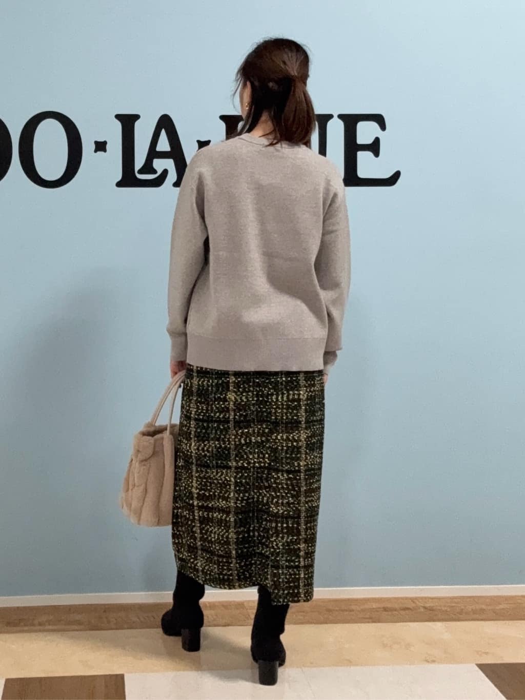 Naaatsuさんの「SHOO･LA･RUE｜【洗濯機可/S-LL】もちもちタッチ スウェットライクロゴニット」を使ったコーディネート