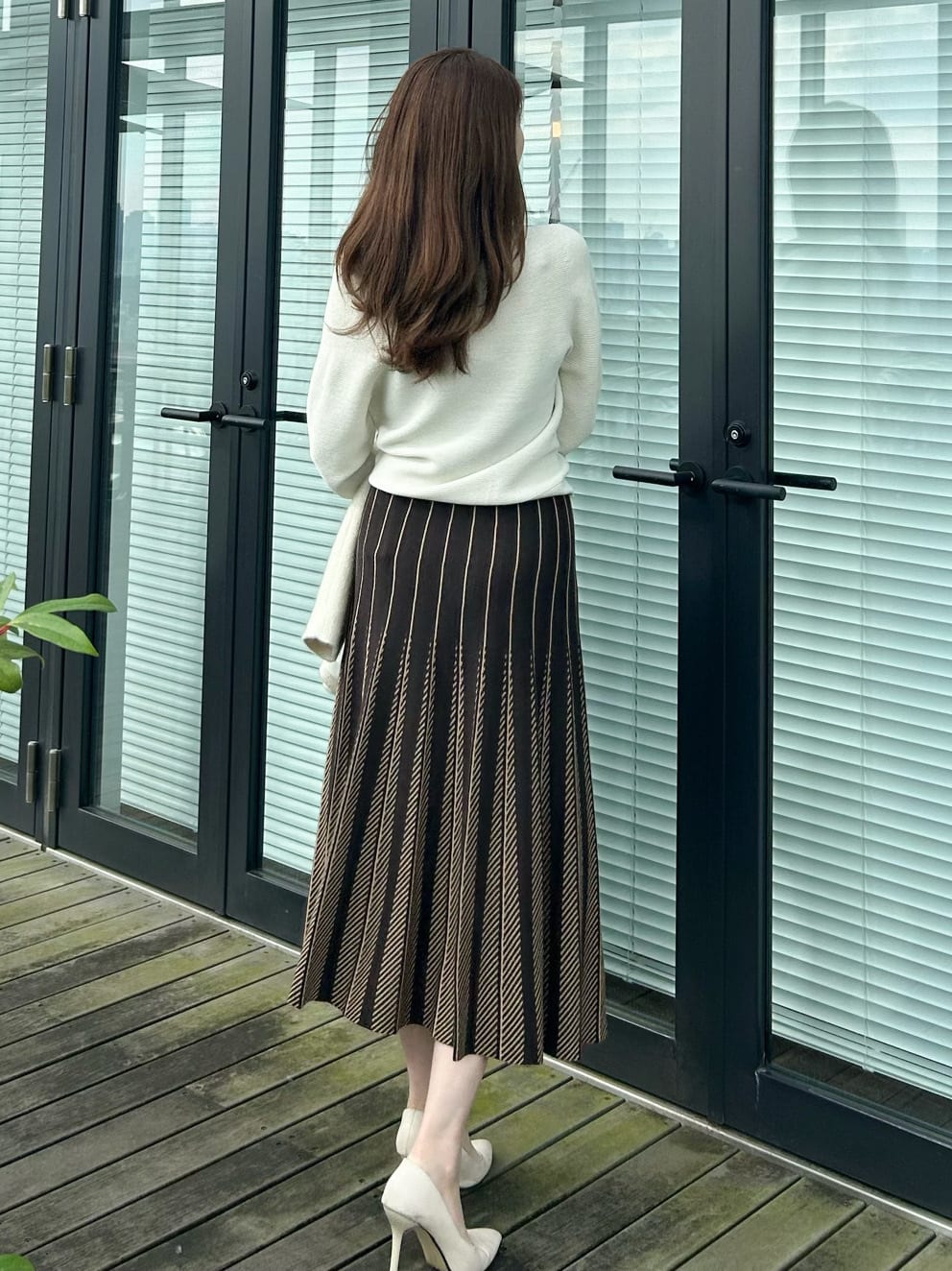 hayaseさんの「COUP DE CHANCE｜【手洗い可】ニットプリーツフレアスカート」を使ったコーディネート
