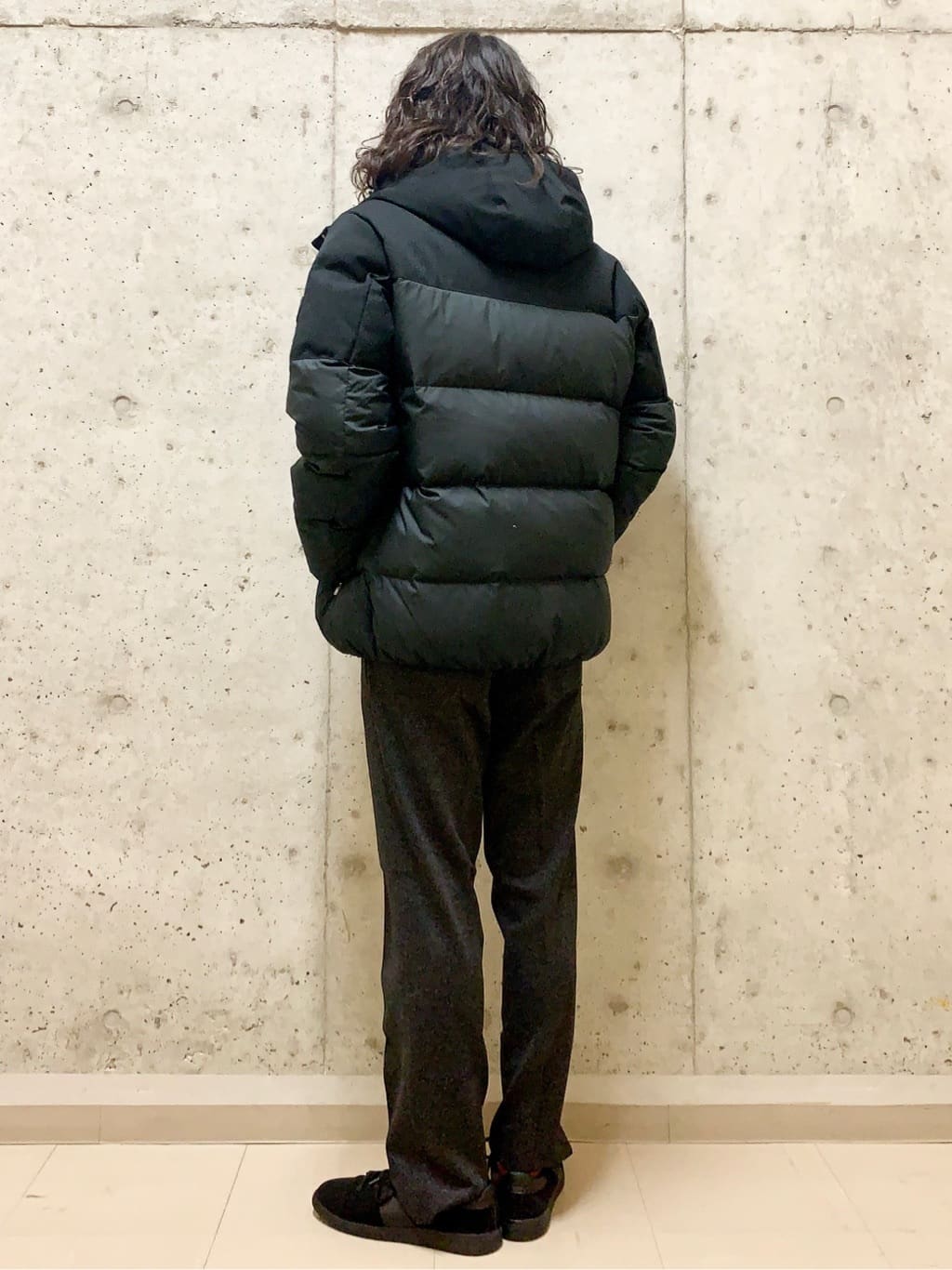 木村剛さんの「TAKEO KIKUCHI｜【Sサイズ～】メランジ ストレッチ ジャージー スラックス」を使ったコーディネート