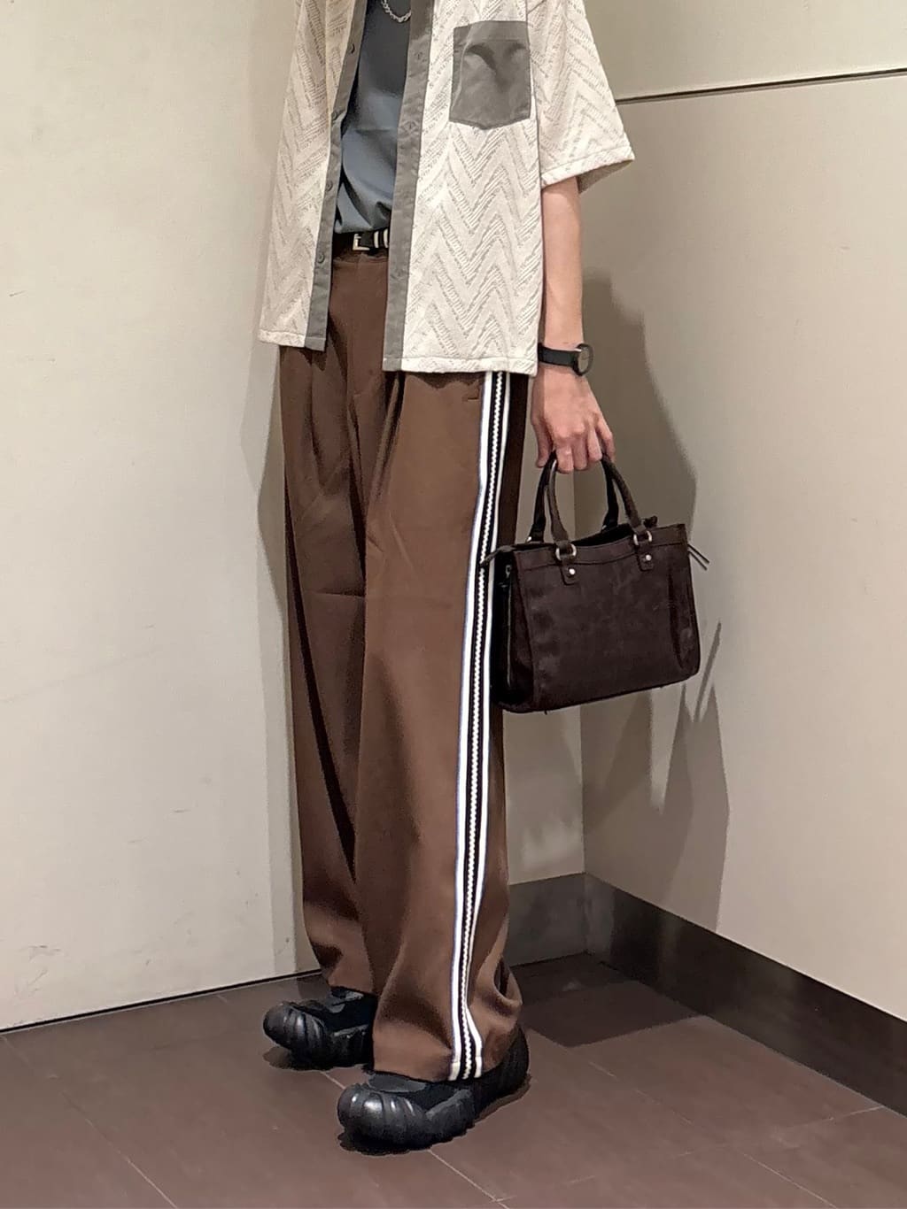 Nさんの「tk.TAKEO KIKUCHI｜ダブルレース5分袖シャツ」を使ったコーディネート