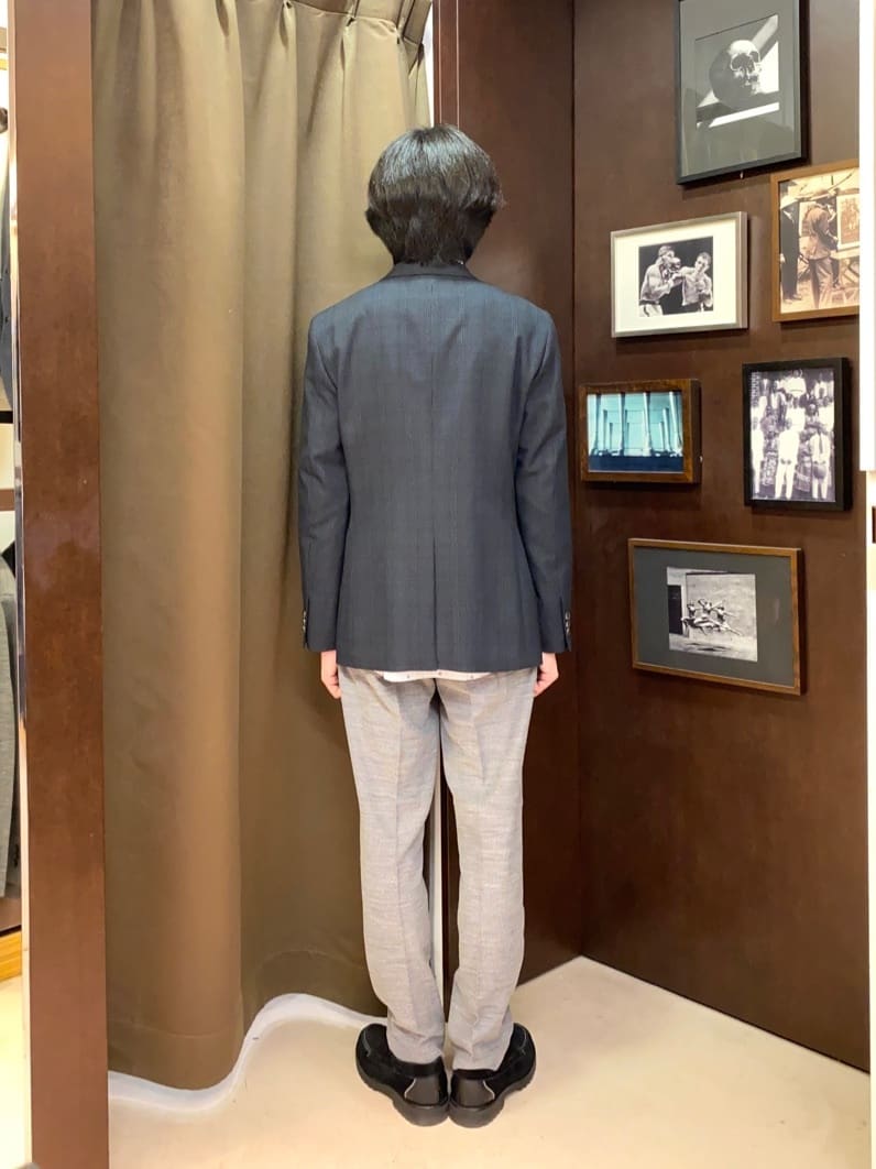 コバヤシさんの「TAKEO KIKUCHI｜ハットモチーフ ジャカード ストライプ シャツ」を使ったコーディネート