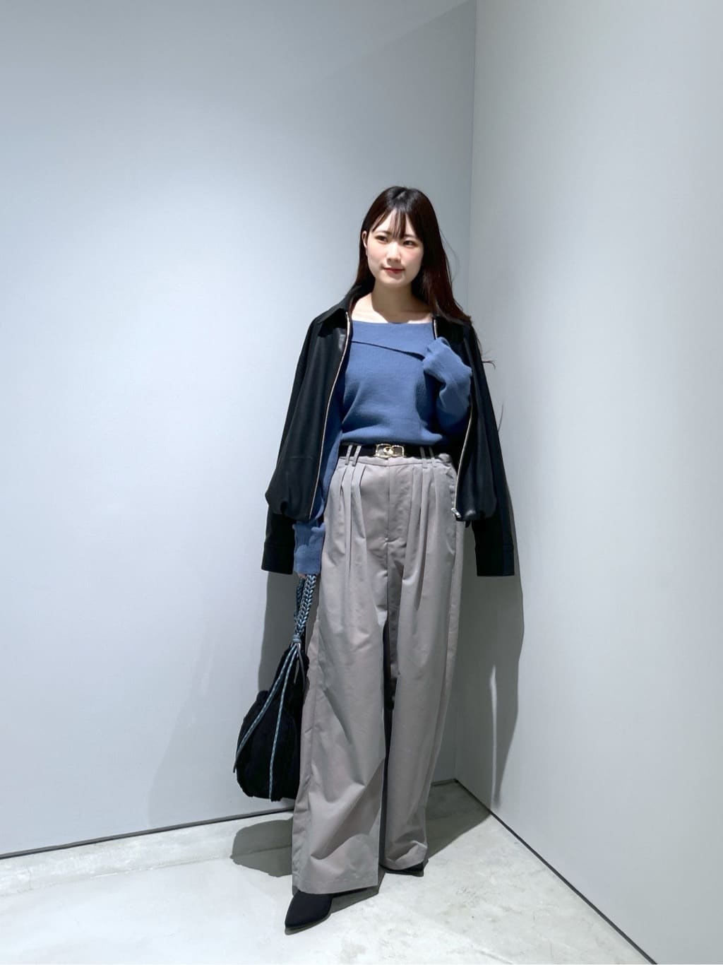 Renoさんの「INDIVI｜チノシャンプレータックパンツ」を使ったコーディネート