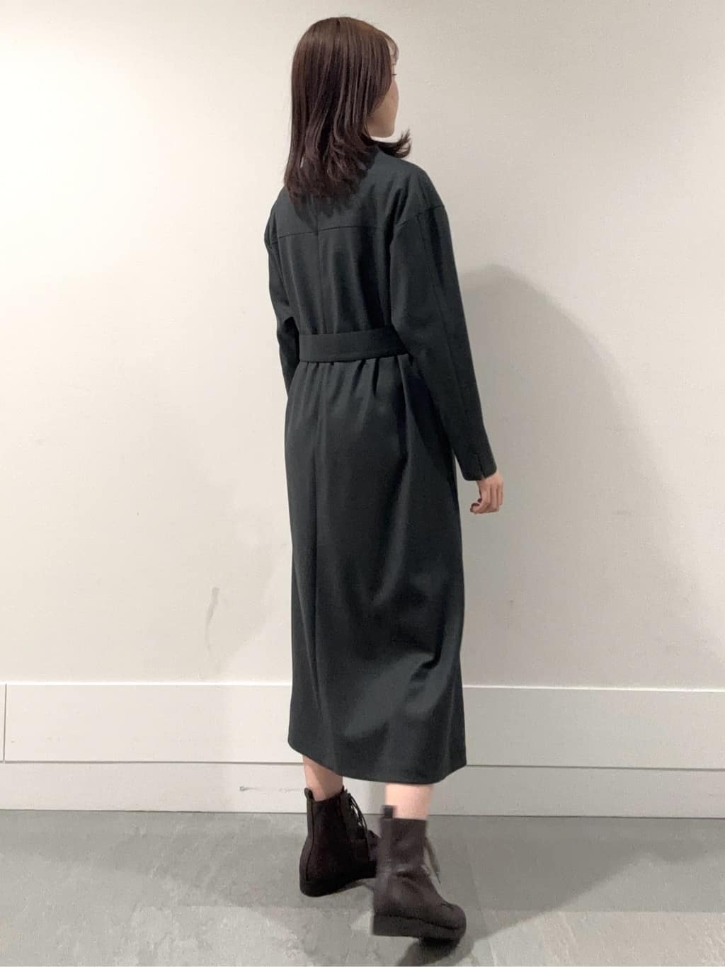 mioさんの「UNTITLED｜トリプルワントップペンダント」を使ったコーディネート