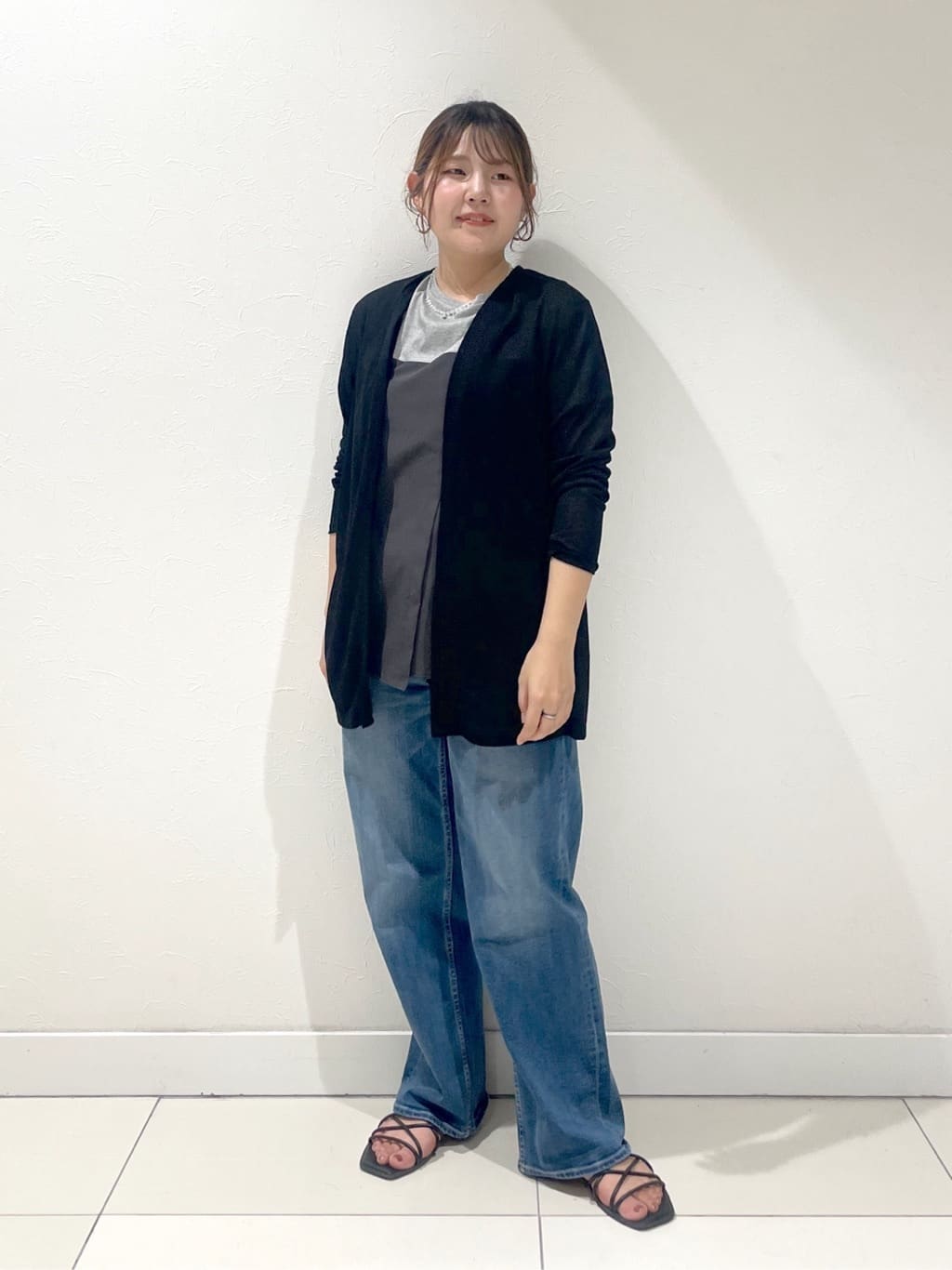 YUUKIさんの「INDIVI｜【洗える／シアーストライプ柄】着流しジャージカーディガン」を使ったコーディネート