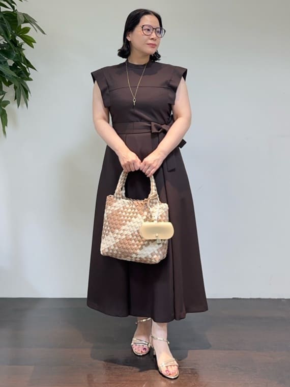 Asamiさんの「UNTITLED｜バイカラーメガネストラップ」を使ったコーディネート