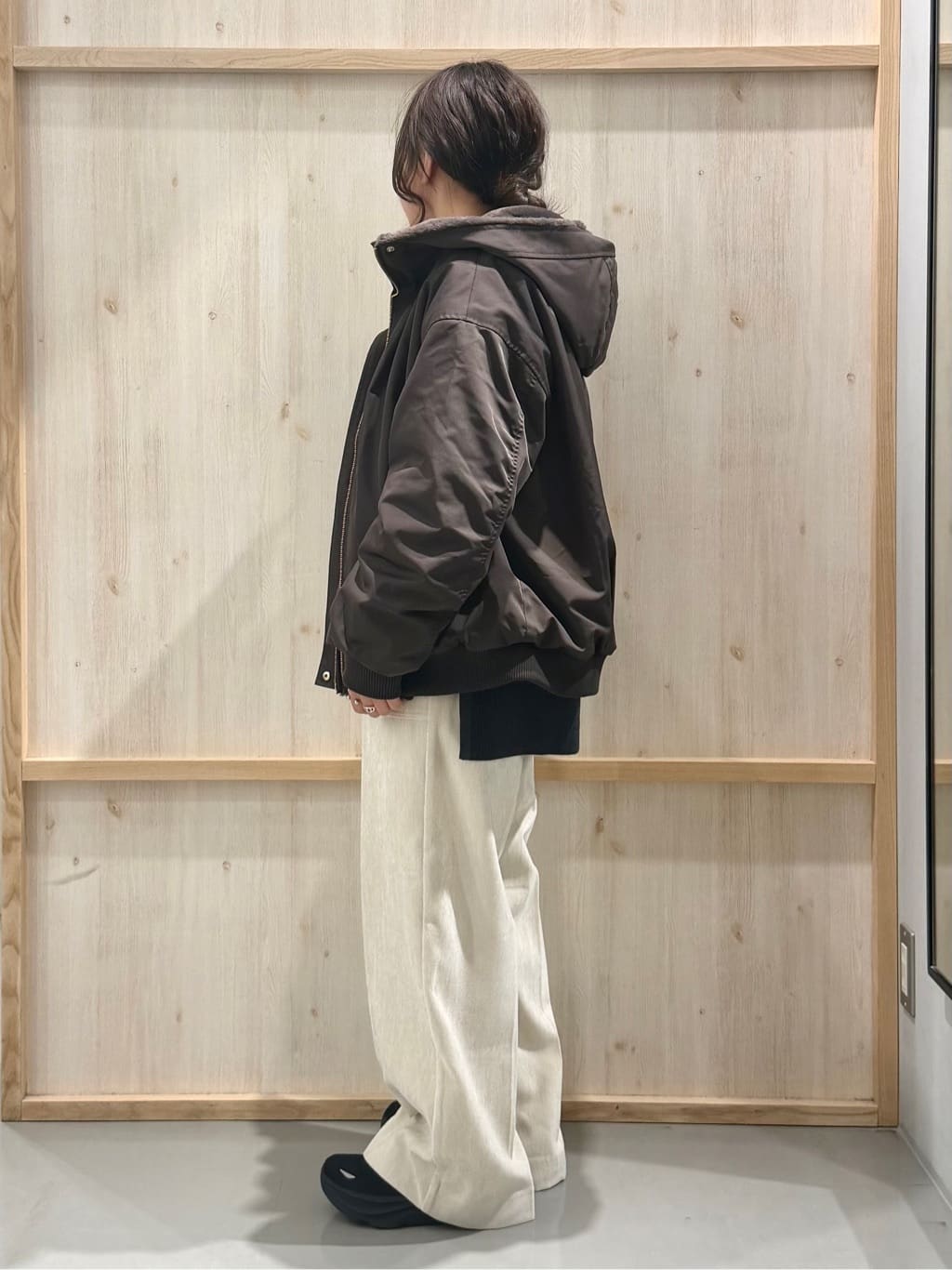 nanaさんの「THE SHOP TK｜【2WAY/洗える】リバーシブル フェイクファーブルゾン」を使ったコーディネート