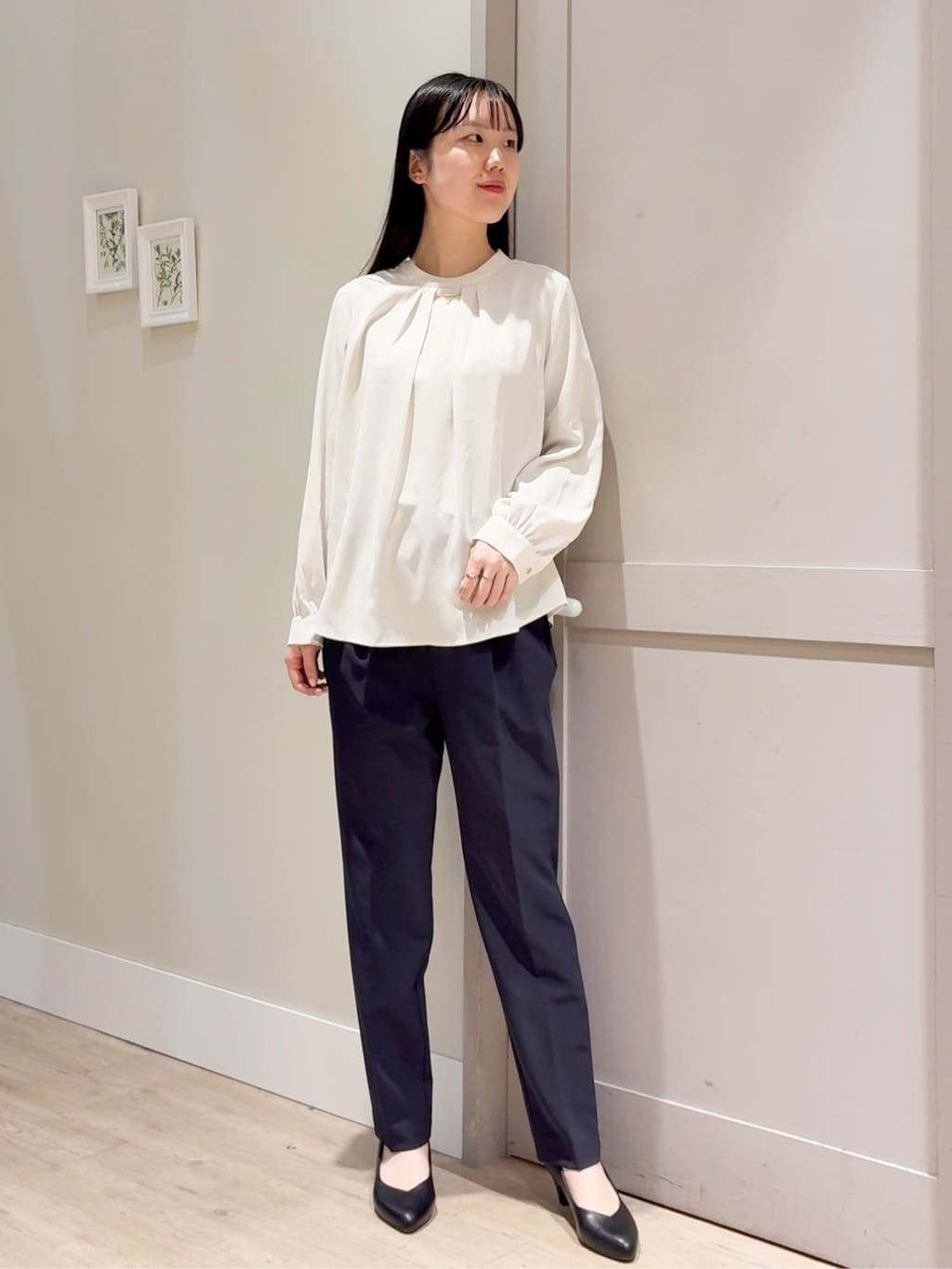Mayuさんの「grove｜【マシンウォッシュ/防シワ/UVカット】ボウタイブラウス【マルチWAY】」を使ったコーディネート