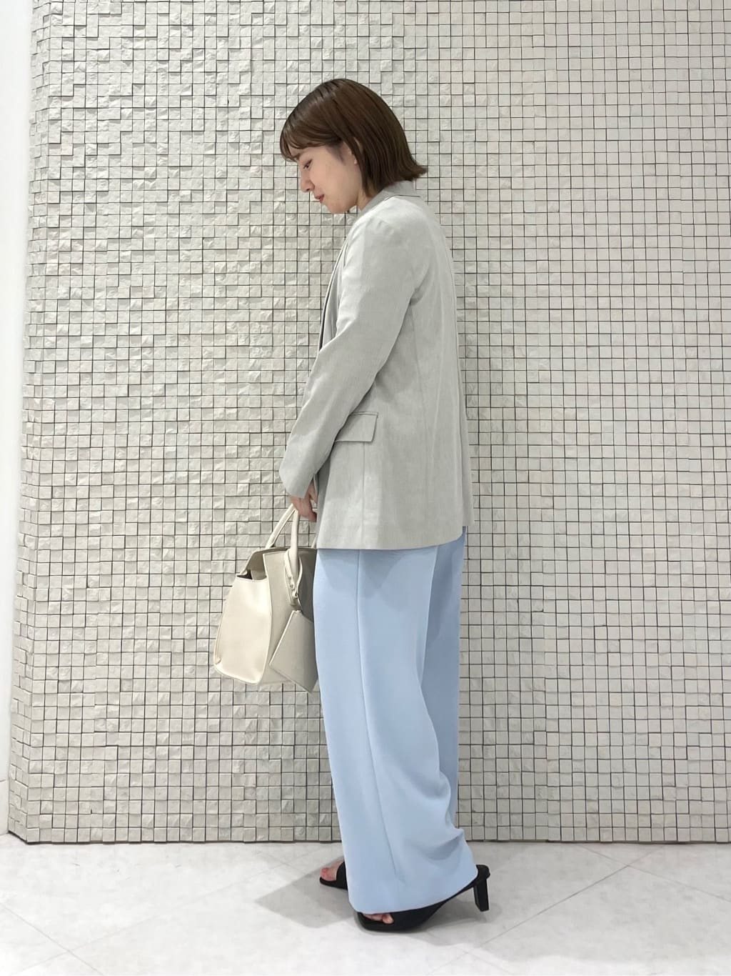 sakuさんの「INDIVI｜【セレモニーにおすすめ！】パール調トップネックレス」を使ったコーディネート