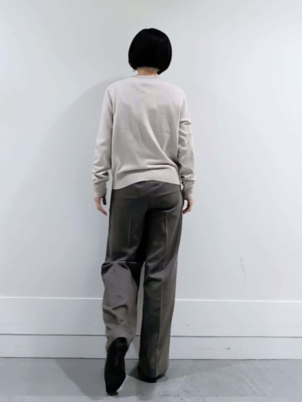 ミズタさんの「UNTITLED｜【洗える/アンサンブル可/ウール100%】ウールクルーカーディガン」を使ったコーディネート