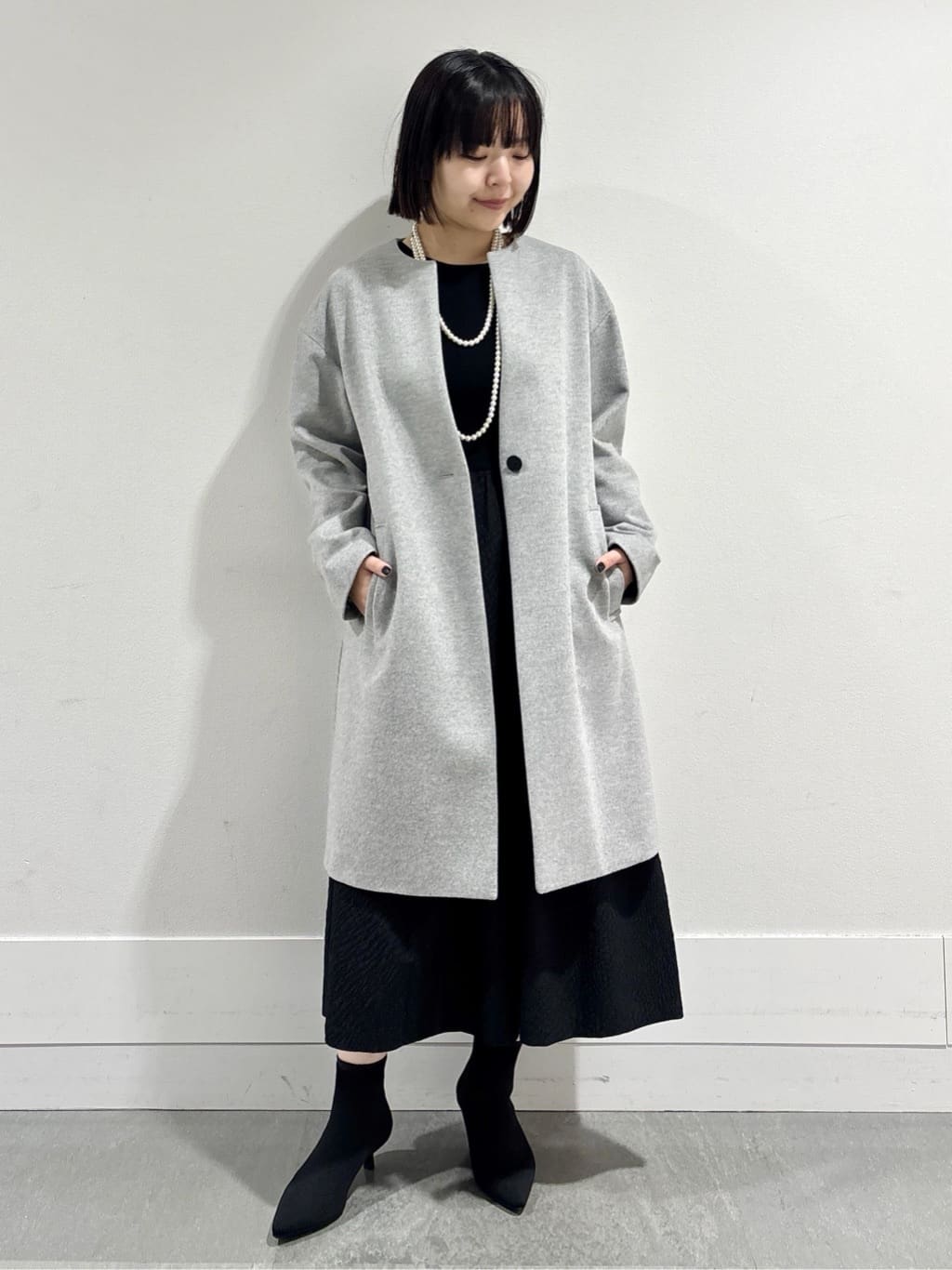 モエカさんの「UNTITLED｜【大人フェミニン/トレンド】ニット&times;ジャカード ドッキングワンピース」を使ったコーディネート