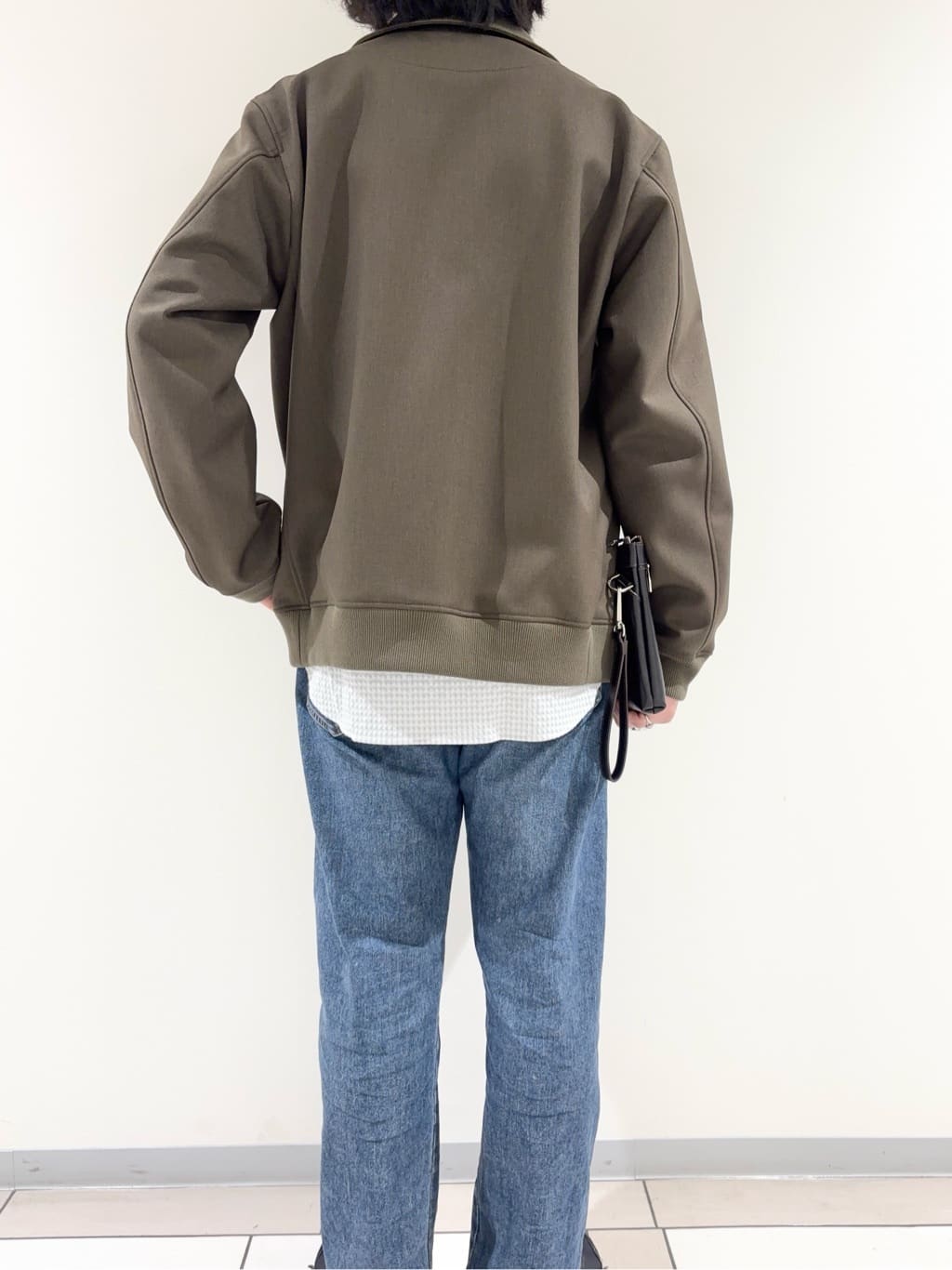 及川さんの「TAKEO KIKUCHI｜【JUST ONE LAYER】ダウンファブリック ジップアップ リブ ブルゾン」を使ったコーディネート
