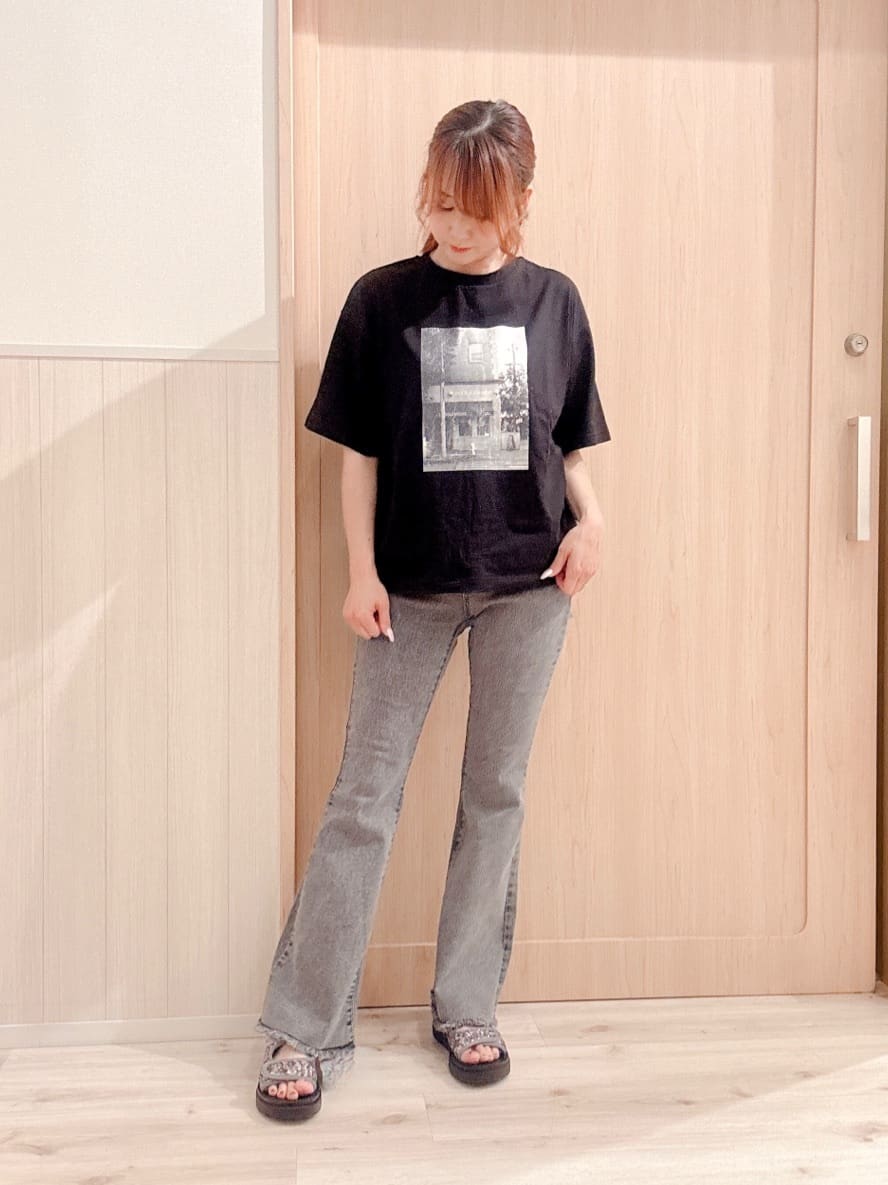 モカさんの「SHOO･LA･RUE｜シルエット変化を楽しめる シアーチェックドロストシャツ」を使ったコーディネート