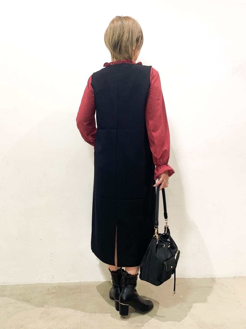 Ricoさんの「SHOO･LA･RUE｜【S-LL/洗濯後しわになりにくい/吸水速乾/UV】大人フェミニンな装いに 襟フリルブラウス」を使ったコーディネート