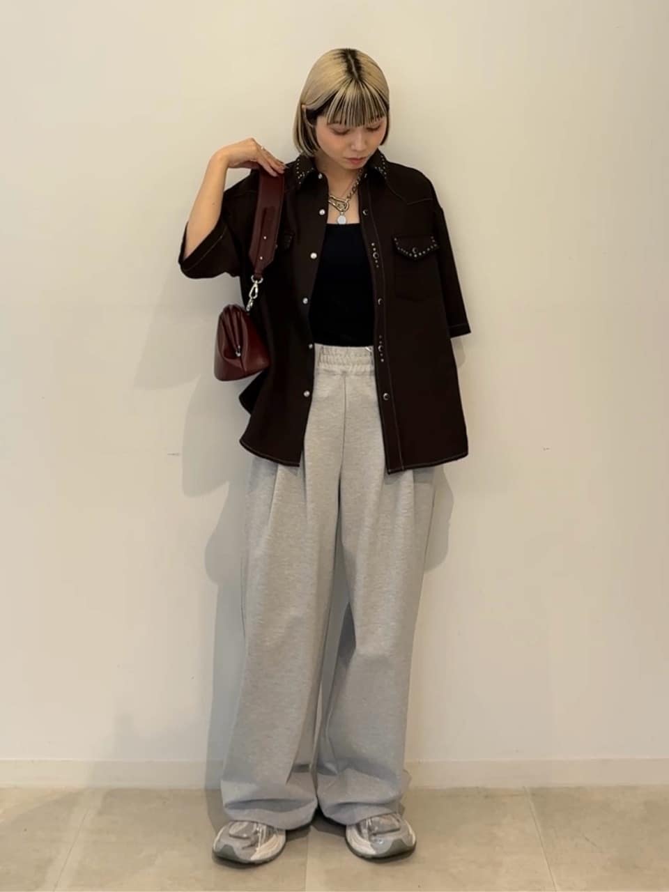 川本葵さんの「tk.TAKEO KIKUCHI｜ウェスタンスタッズシャツ」を使ったコーディネート