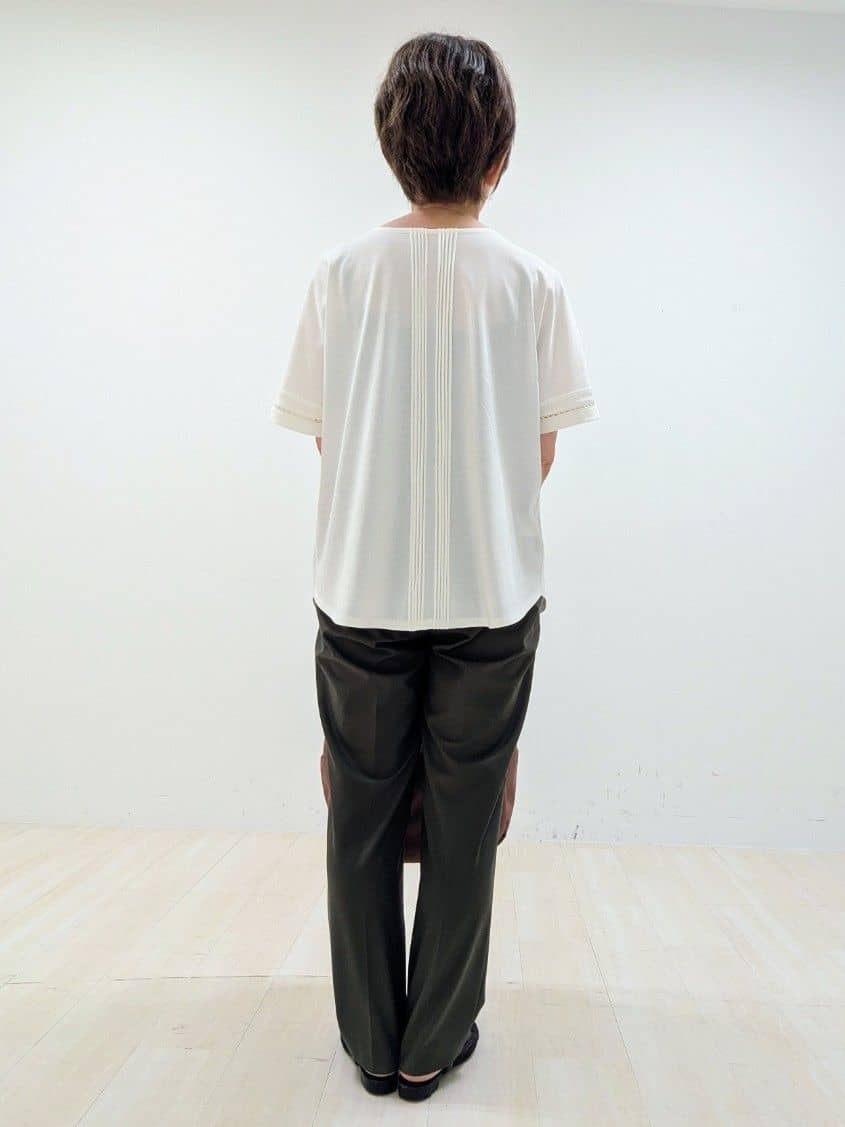 nishiさんの「Reflect｜【私のパンツ／手洗い可】ベーシックテーパードパンツ」を使ったコーディネート