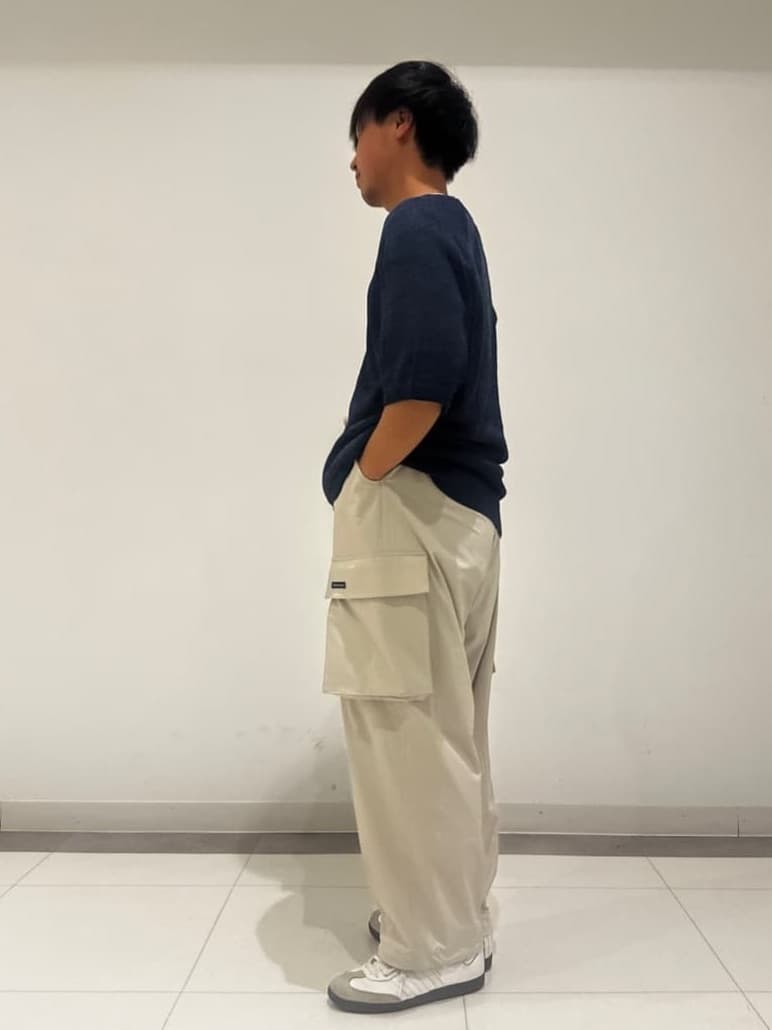MATSUBARAさんの「DRESSTERIOR｜◆【セットアップ可】2WAYストレッチ ワイドカーゴパンツ」を使ったコーディネート