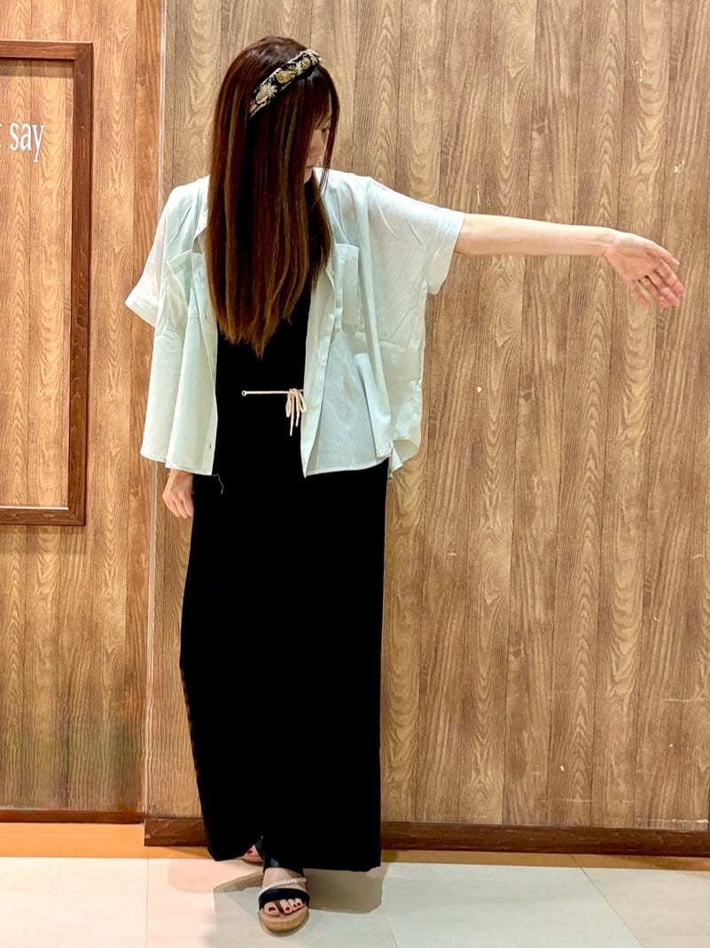 znまるさんの「SHOO･LA･RUE｜」を使ったコーディネート
