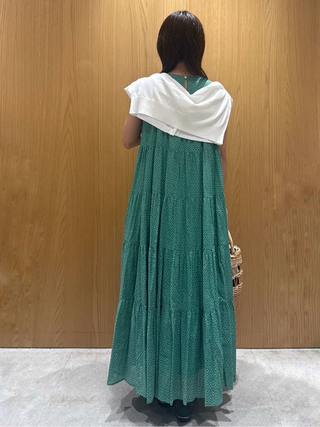 wakanaさんの「index｜◆《Can Cam掲載》ティアードマキシドレス／オーガニックコットン混【洗濯機洗い可】」を使ったコーディネート