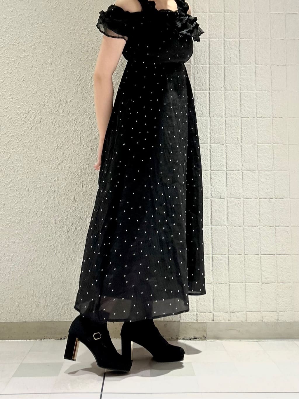 takeさんの「ESPERANZA｜甲ストラップパンプス」を使ったコーディネート