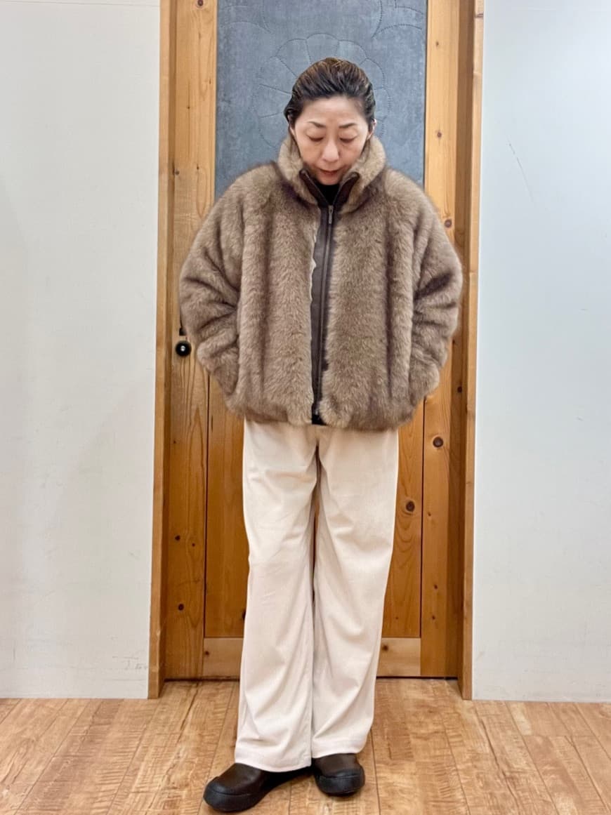 ゆみさんの「SHOO･LA･RUE｜フェイクファーブルゾン」を使ったコーディネート
