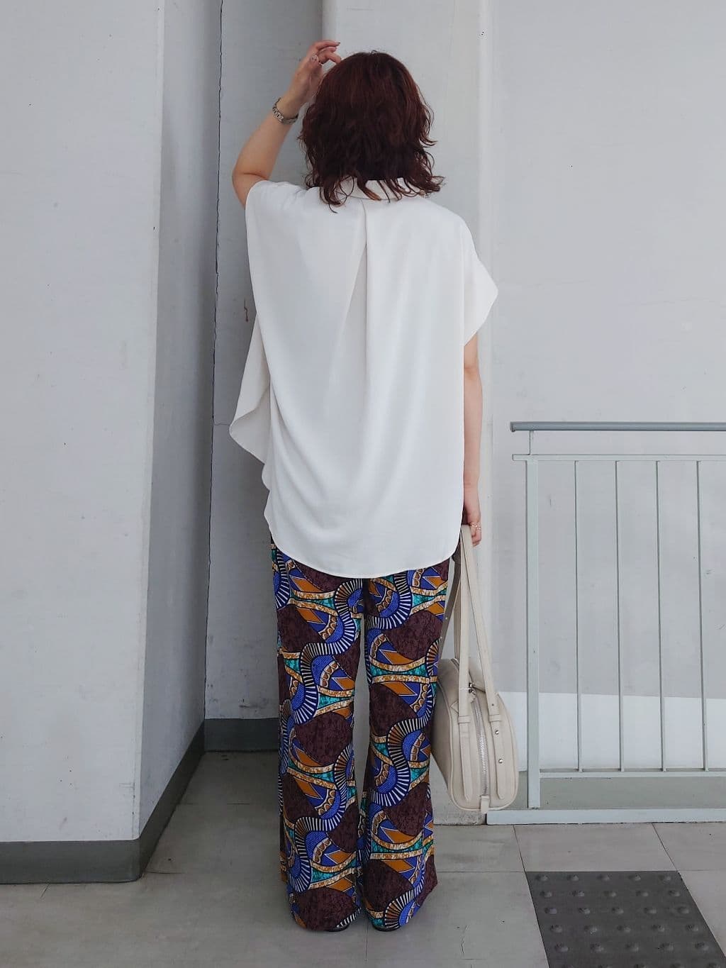 maruさんの「THE SHOP TK｜コットンライクブラウス【接触冷感/洗濯機OK/UV/セットアップ可】」を使ったコーディネート