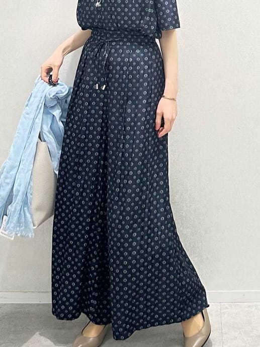 Miwaさんの「UNTITLED｜◆【セットアップ可能/オンオフ】小紋柄ブラウス」を使ったコーディネート