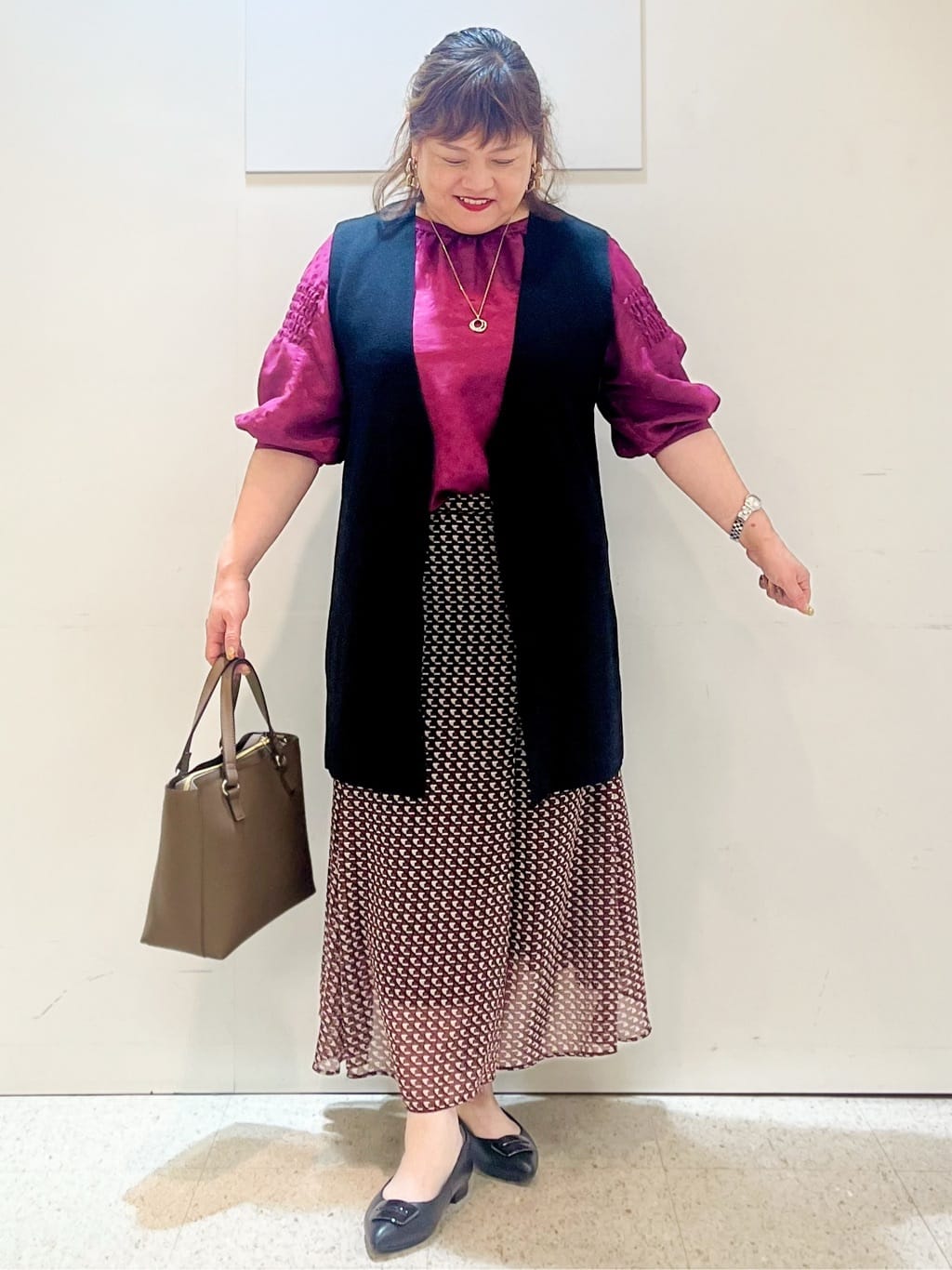 kimmyさんの「Reflect｜ドライタッチニットベスト」を使ったコーディネート