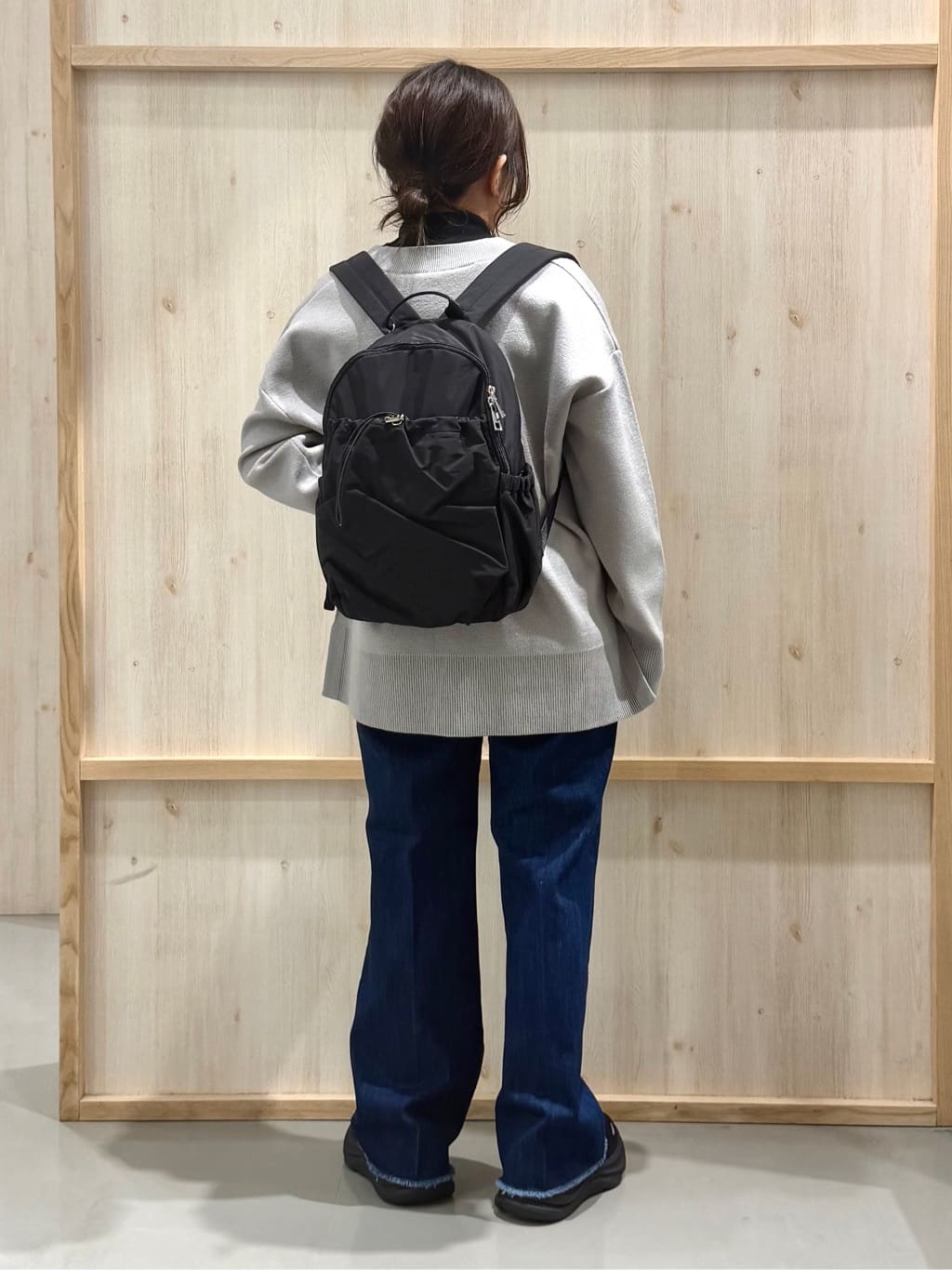 nanaさんの「THE SHOP TK｜【体型カバー】ゆったり サイドスリットニット」を使ったコーディネート