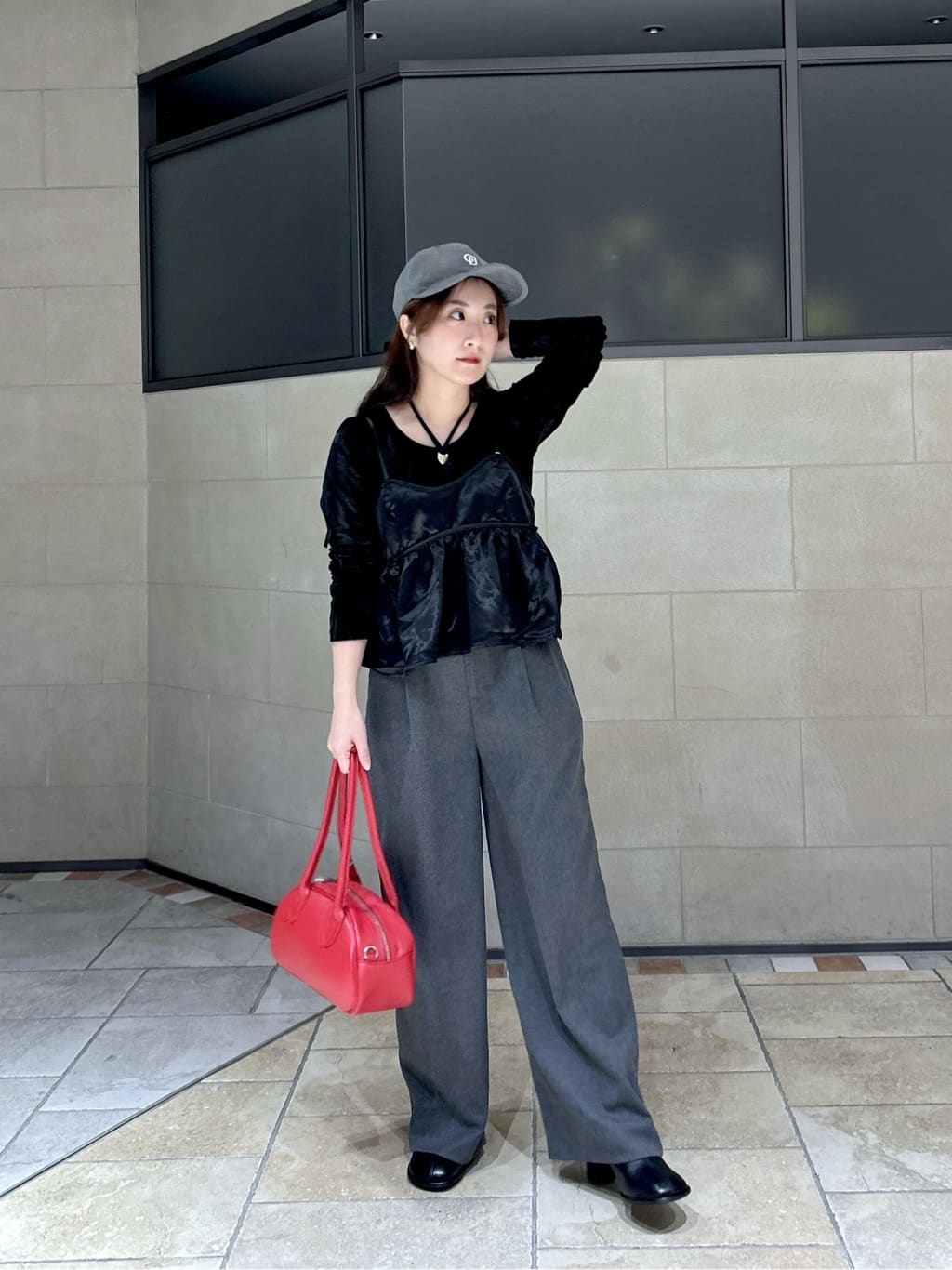 よねさんの「INDIVI｜◆Comfy SET UP｜イージーストレートスラックス【セットアップ対応／通勤／カセット服】」を使ったコーディネート