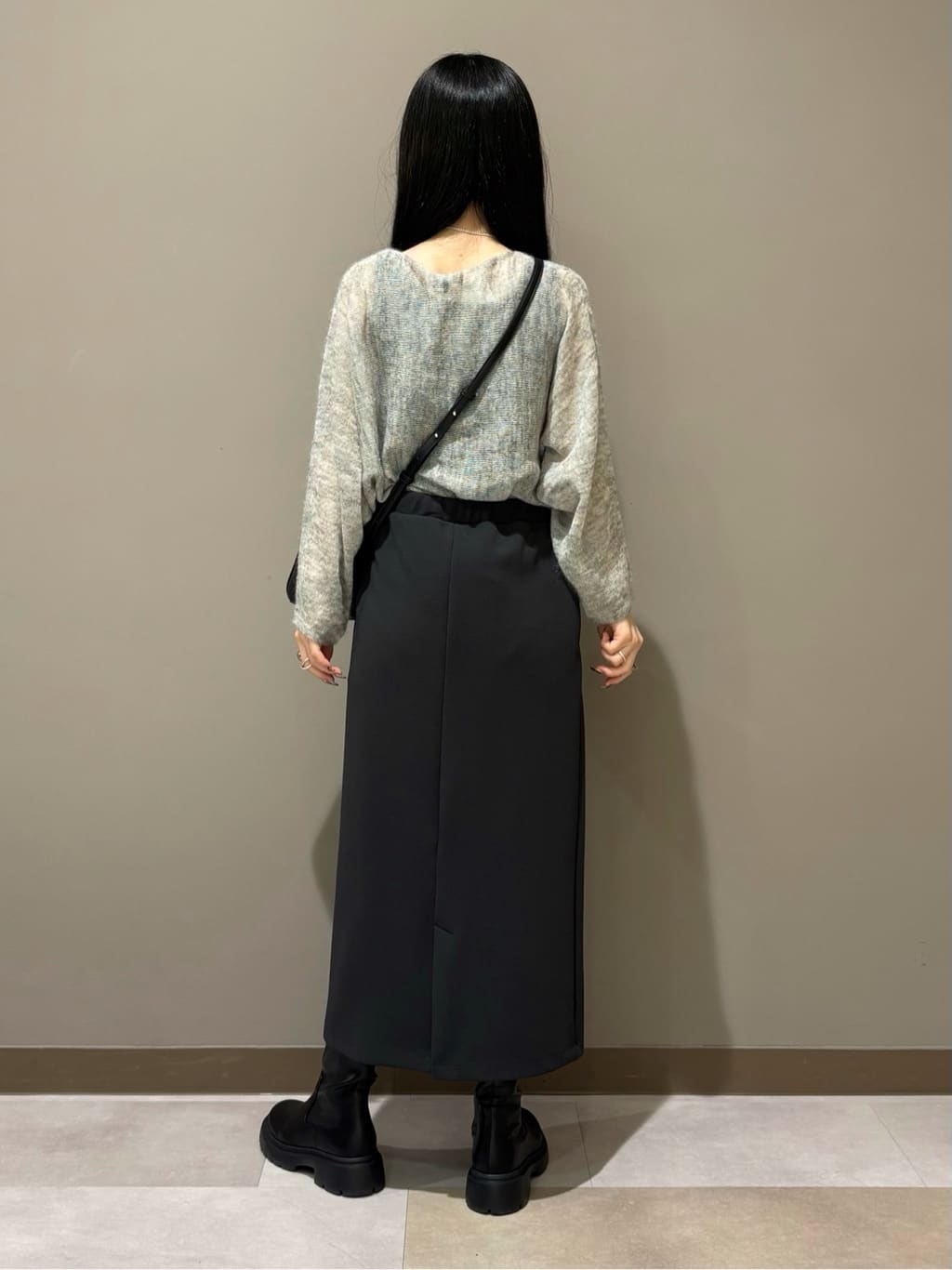 KEIKOさんの「INDIVI｜【キッドモヘヤ素材】ラウンドヘムニット」を使ったコーディネート