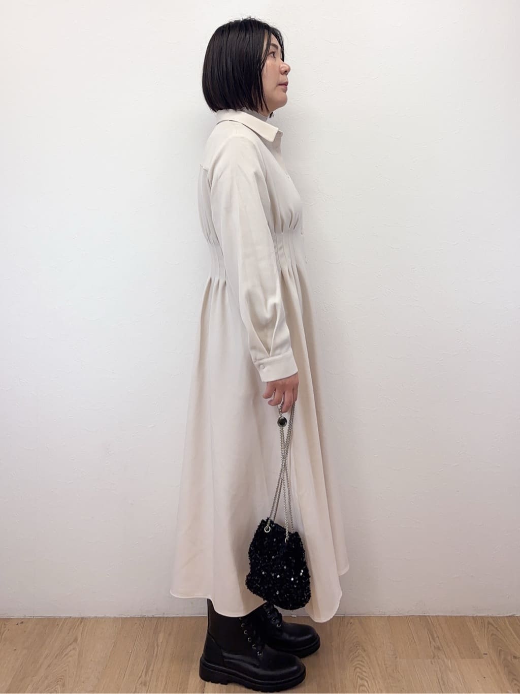 Takeさんの「OPAQUE.CLIP｜ウエストタックフィット＆フレアワンピース【洗濯機OK】」を使ったコーディネート
