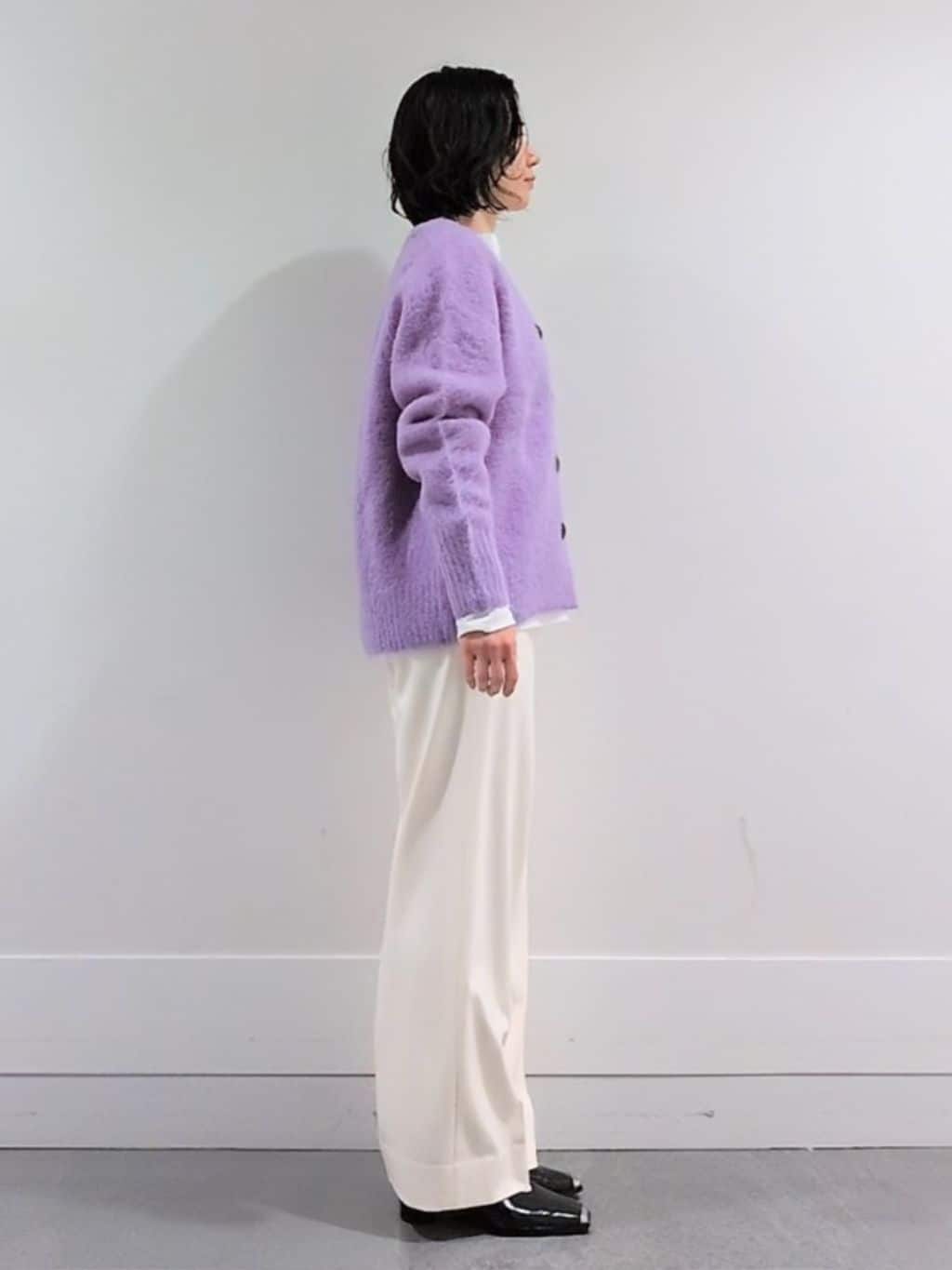 ミズタさんの「UNTITLED｜【ゆったり】アルパカ混シャギー カーディガン」を使ったコーディネート