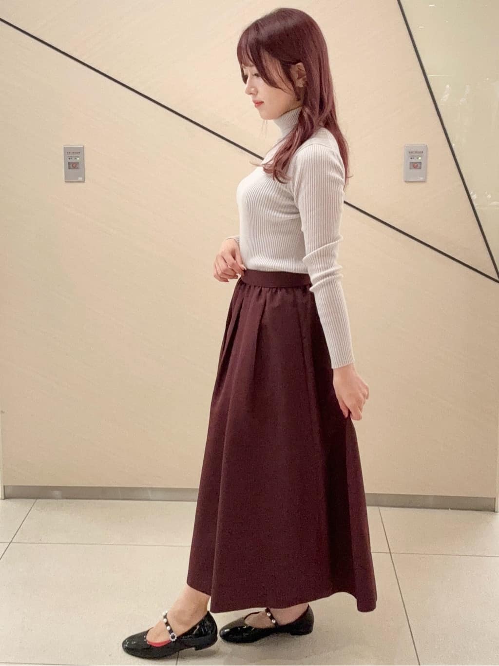 Rinaさんの「DRESSTERIOR｜シルクブレンドメリノウールリブプルオーバー」を使ったコーディネート
