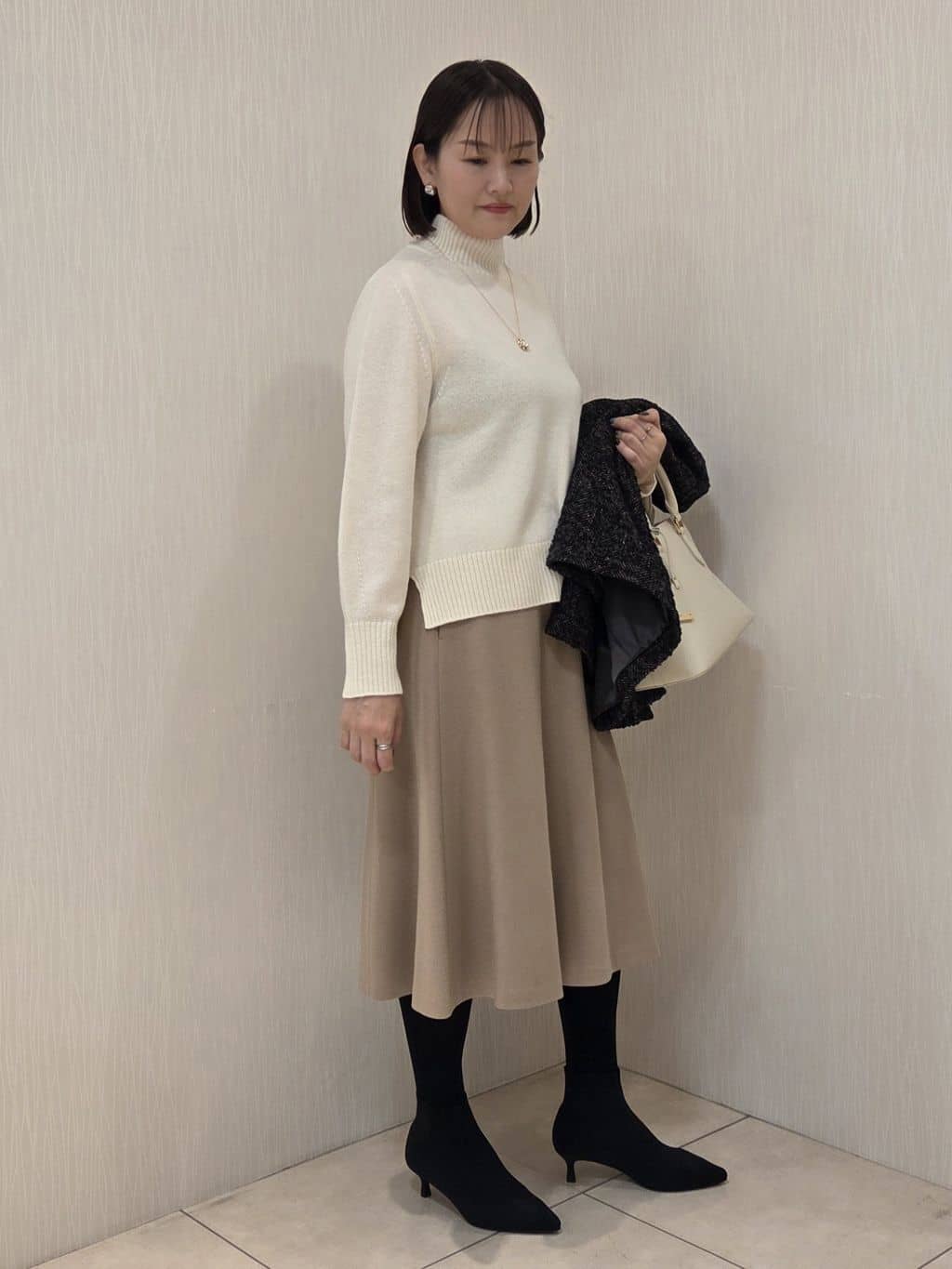 naokoさんの「UNTITLED｜【8色展開/洗える】ウールカシミヤ ハイネックニット」を使ったコーディネート