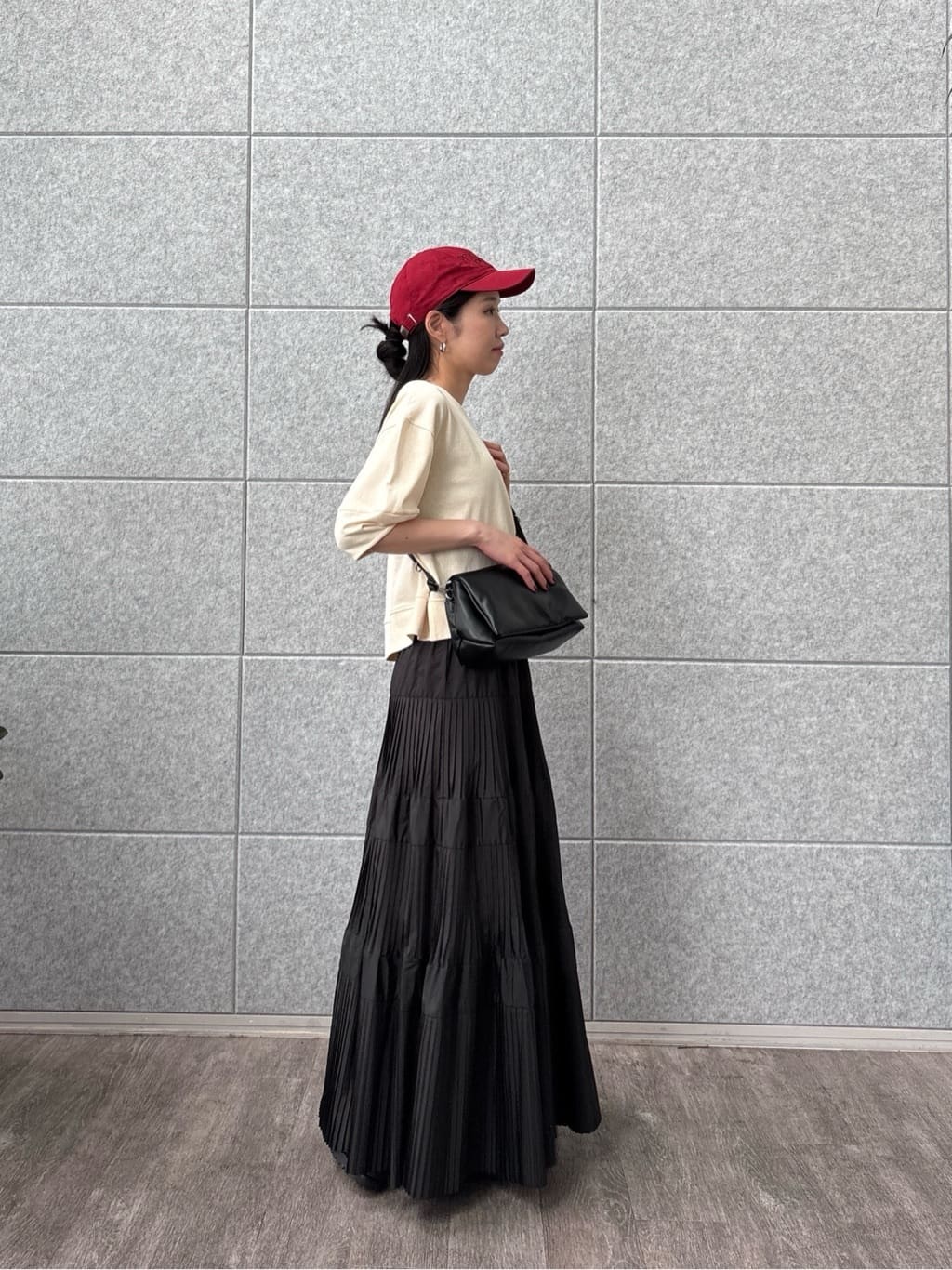 ひなさんの「INDIVI｜フォルムスリーブカットソー」を使ったコーディネート