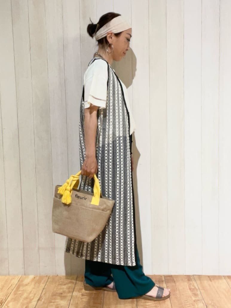 豆さんの「SHOO･LA･RUE｜◆【洗える/ひんやり/UV/SS-3L】さらさらぷるんワイドパンツ」を使ったコーディネート