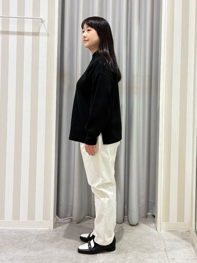 vanseさんの「SHOO･LA･RUE｜【洗濯機可/S-LL】すっきり上品に ベーシックテーパードパンツ」を使ったコーディネート