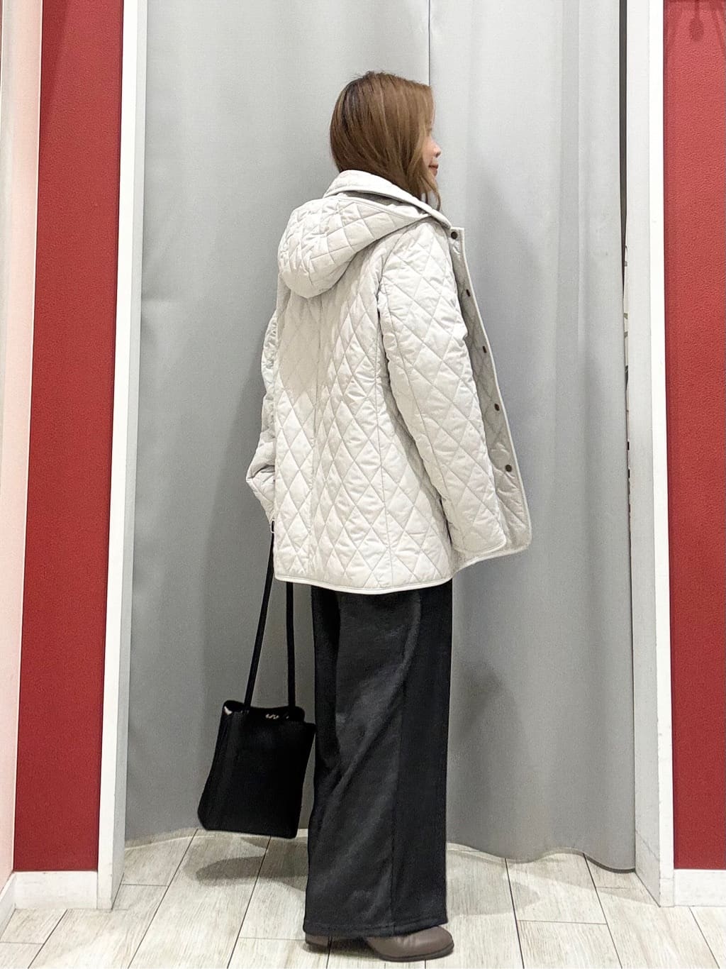 shioさんの「SHOO･LA･RUE｜【高レビュー】デニム見え 裏起毛ワイドパンツ」を使ったコーディネート