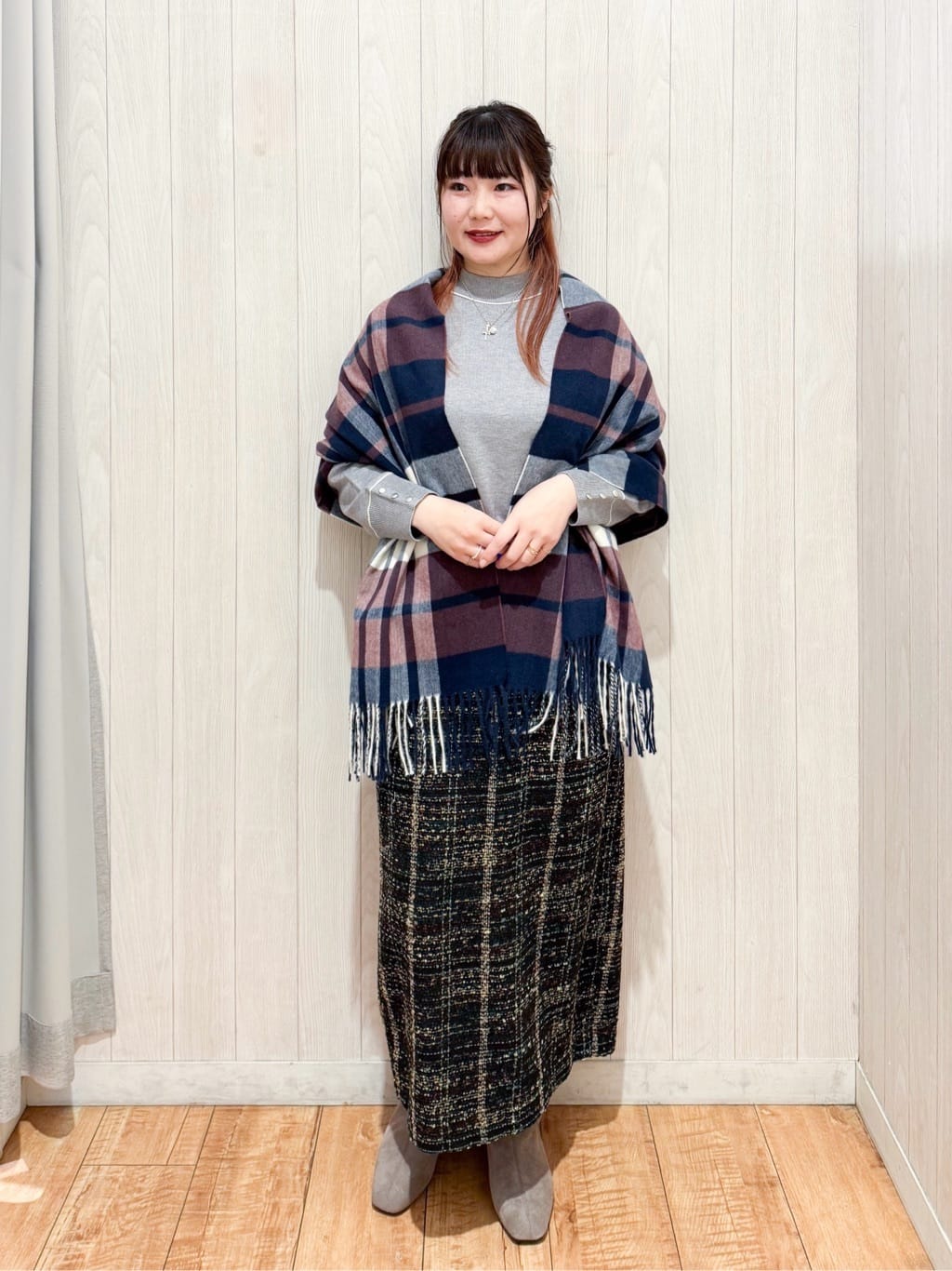愛さんの「SHOO･LA･RUE｜【洗濯機可/撥水】フェイクファーフード ロングダウン」を使ったコーディネート