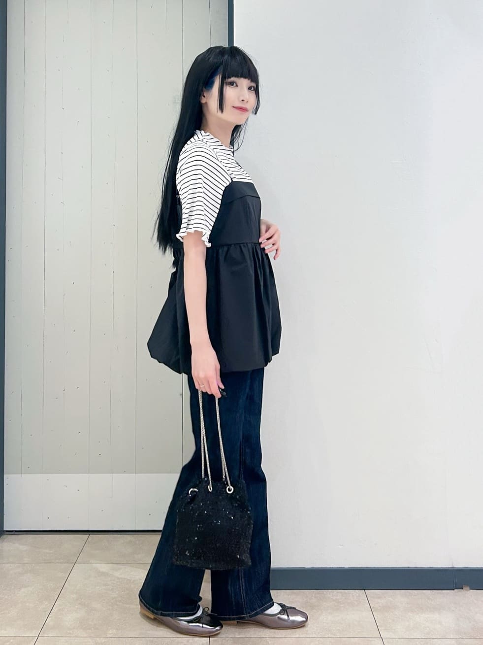 yukinoさんの「grove｜【美シルエット/選べる着丈】大人のためのソフトフレアーデニム」を使ったコーディネート