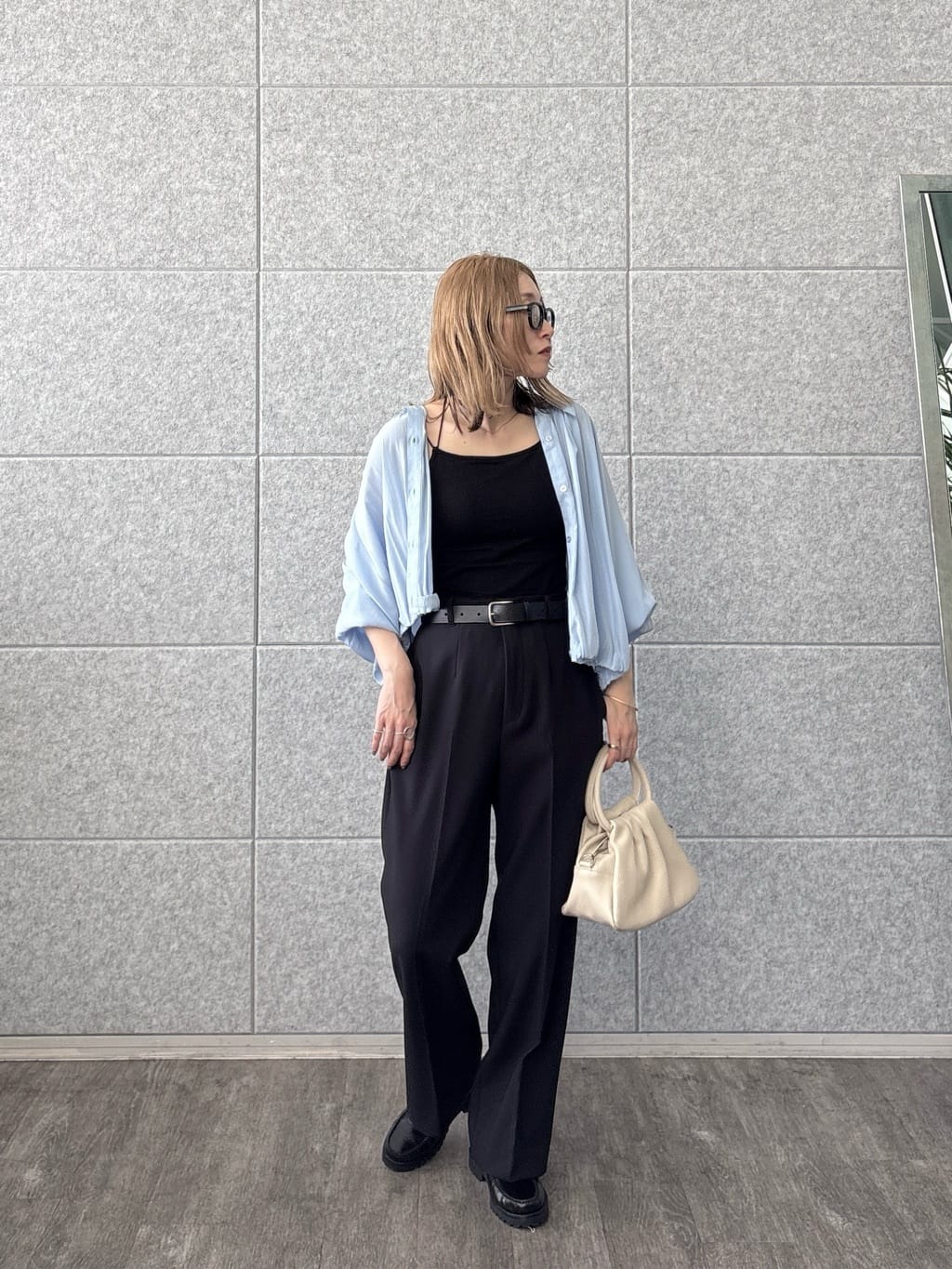 kotakiさんの「INDIVI｜バルーンシアーブラウス【接触冷感】」を使ったコーディネート