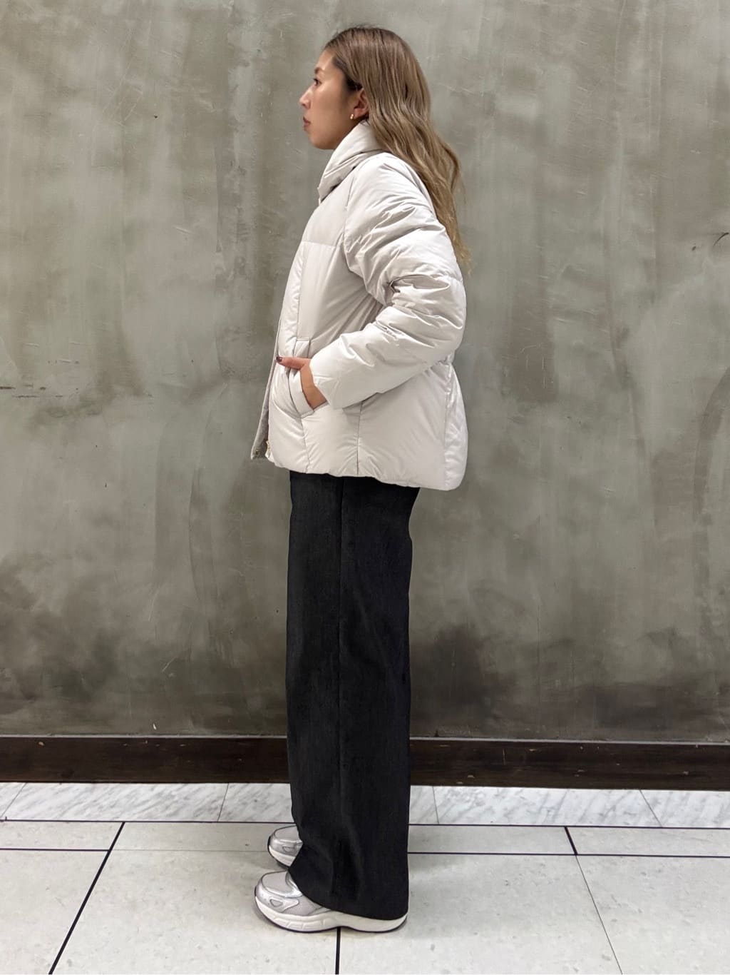 minaさんの「grove｜【名品アウター／800FP・多機能】つつまれダウンショート」を使ったコーディネート